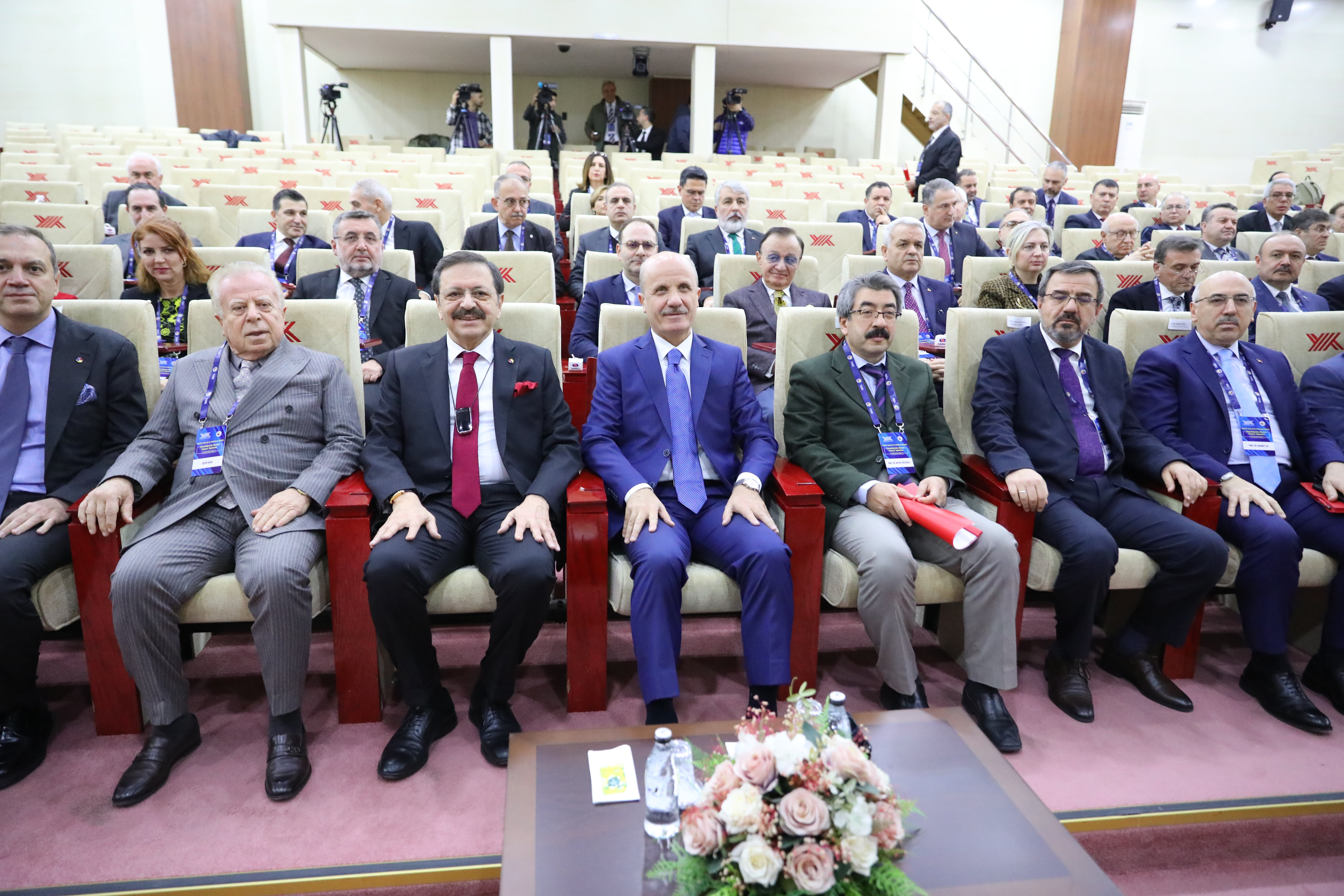 Vakıf Üniversiteleri Tıp Eğitimi