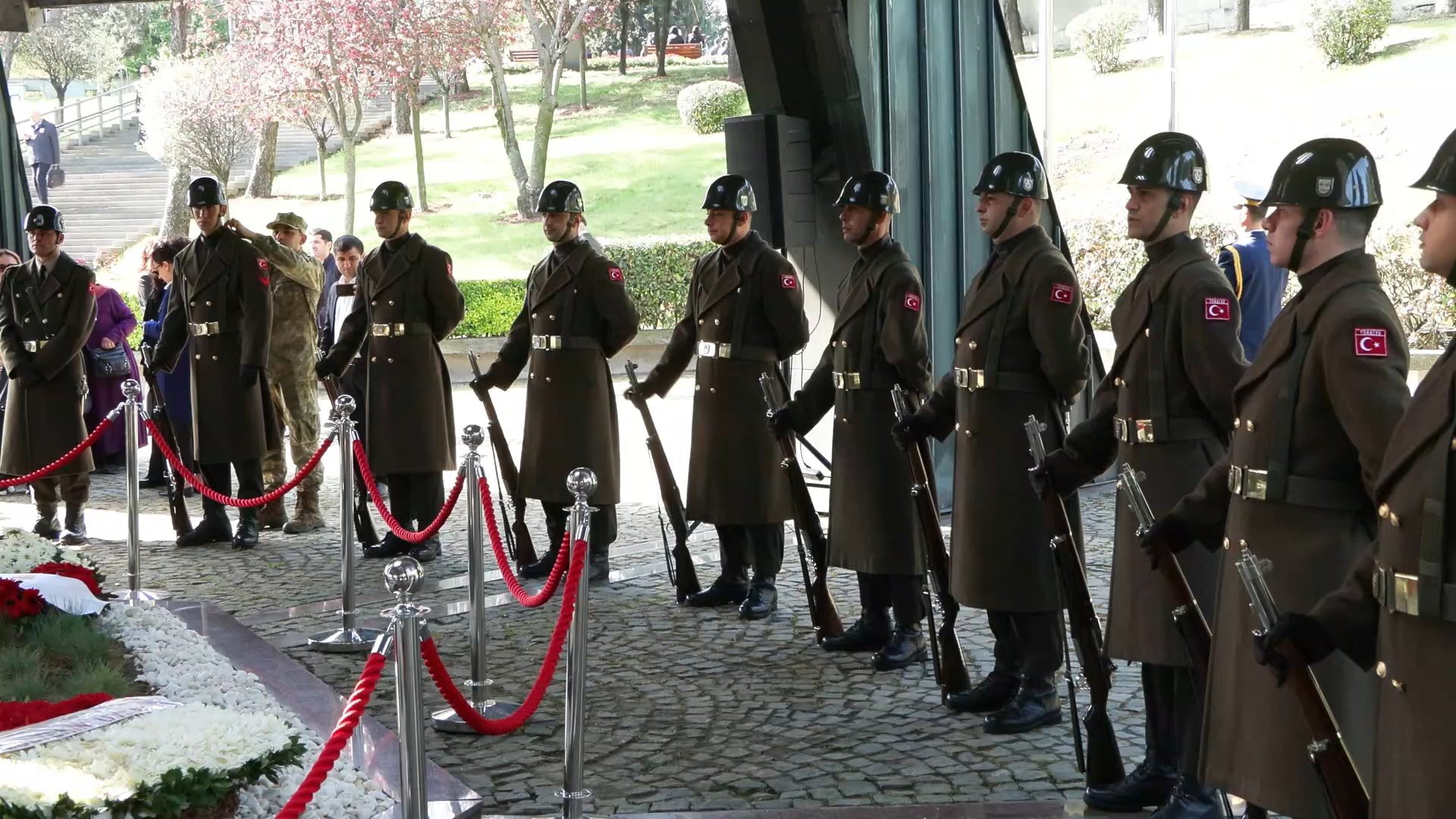 Cevdet Yılmaz Açıklama Yapıyor
