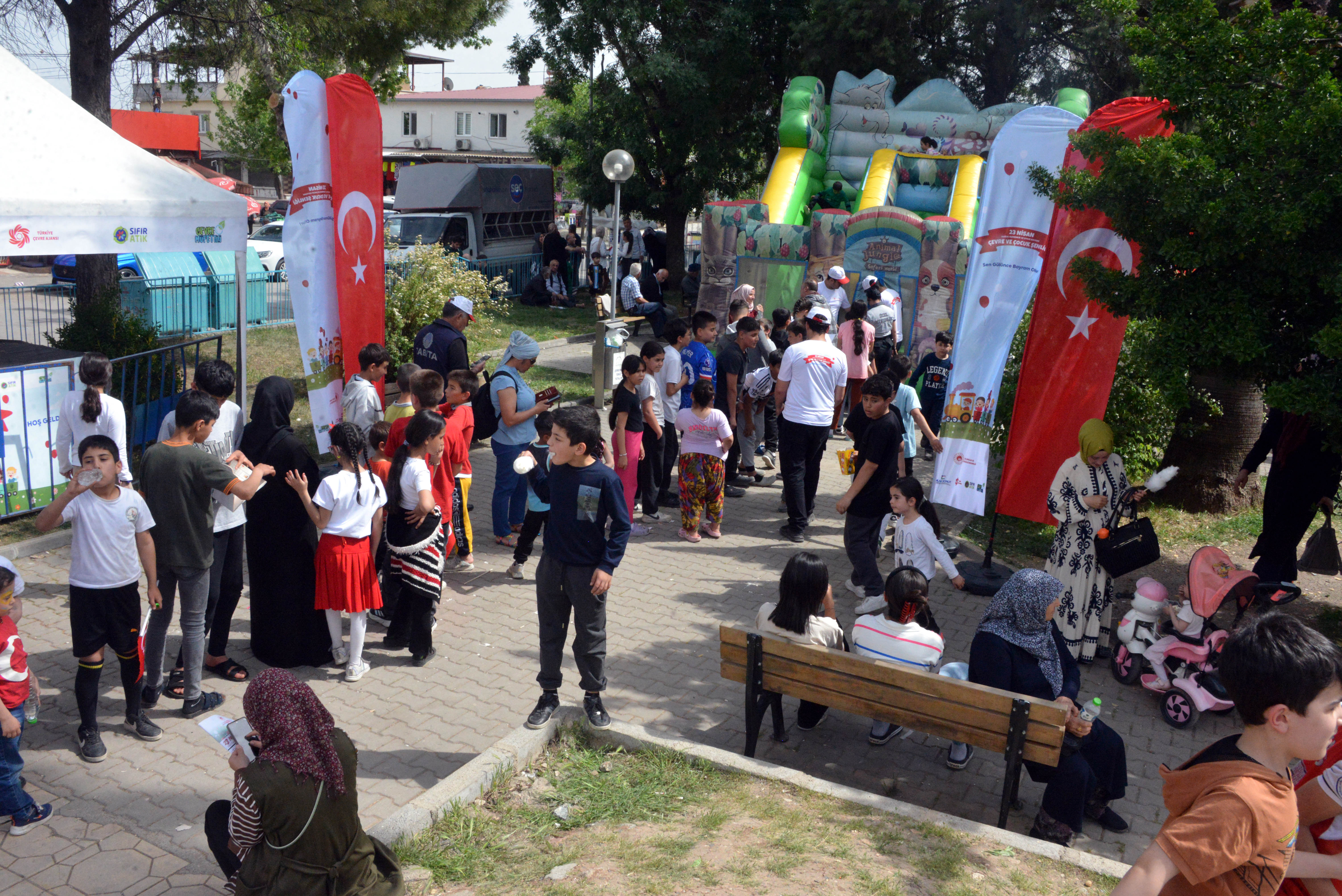 23 Nisan çocuk şenliği