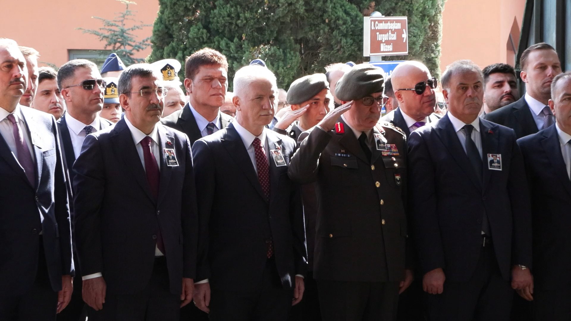 Turgut Özal Mezarı Başında Tören