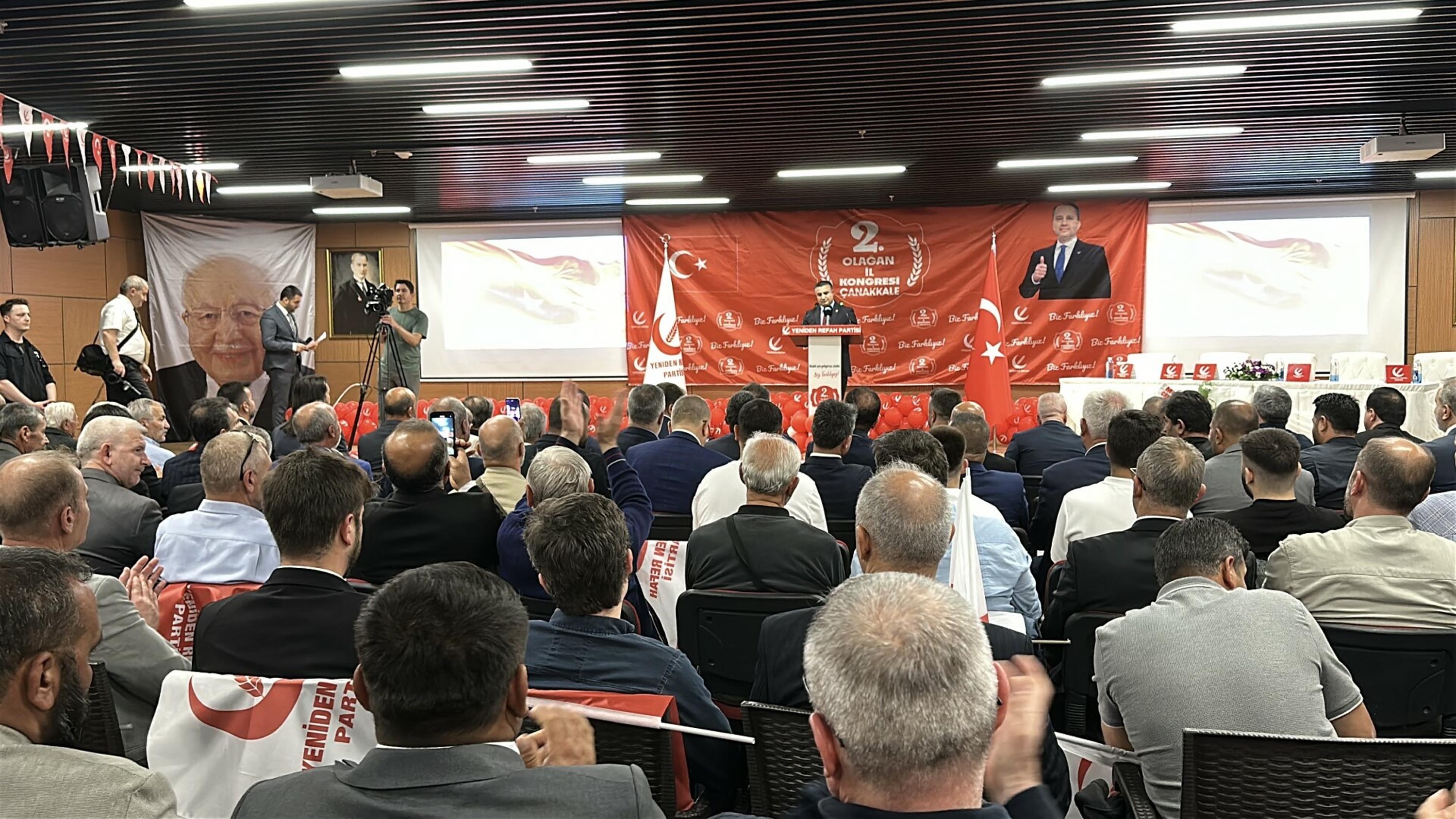 Fatih Erbakan kongrede