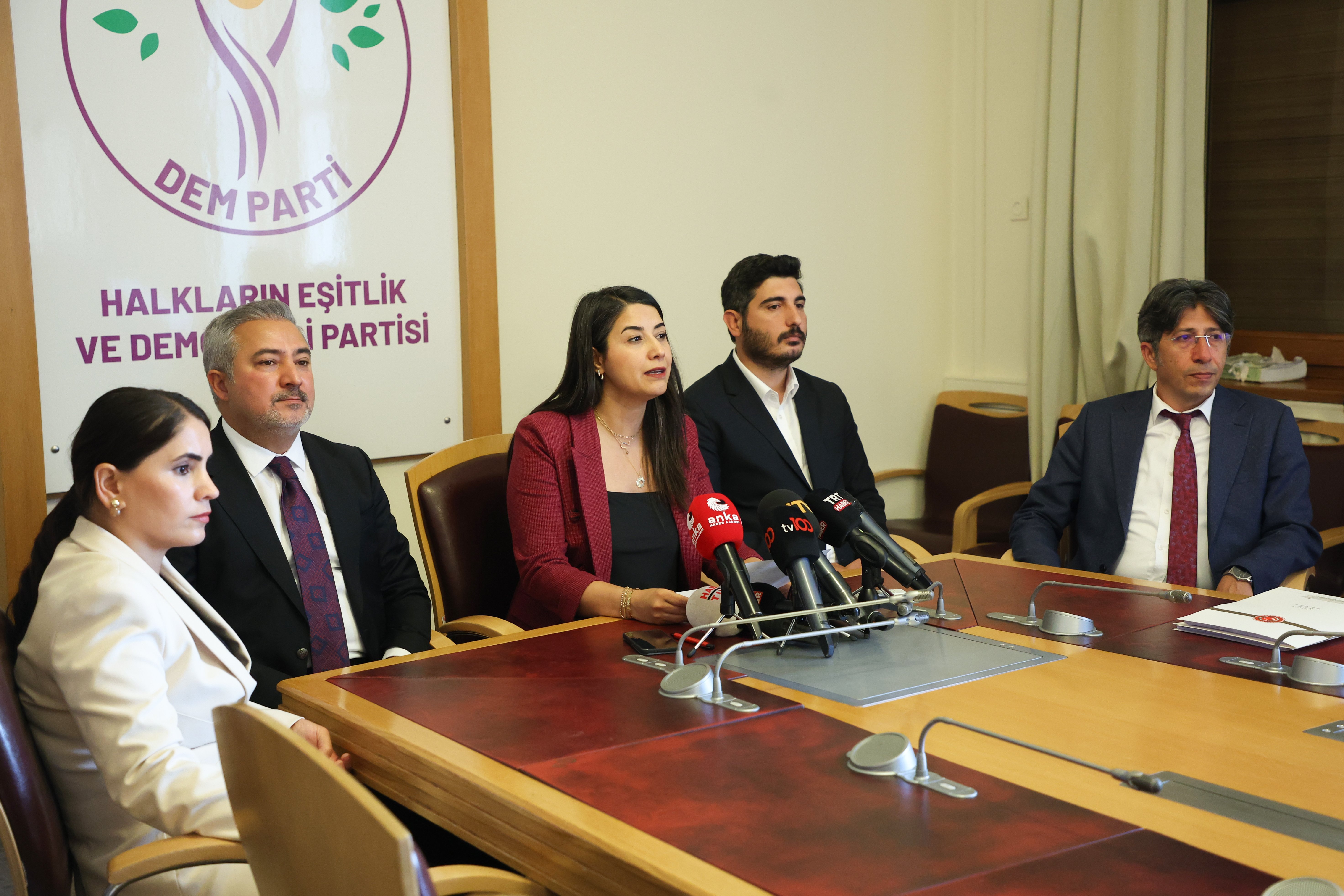 DEM Parti TBMM Adalet Komisyonu Üyesi Dilan Kunt Ayan