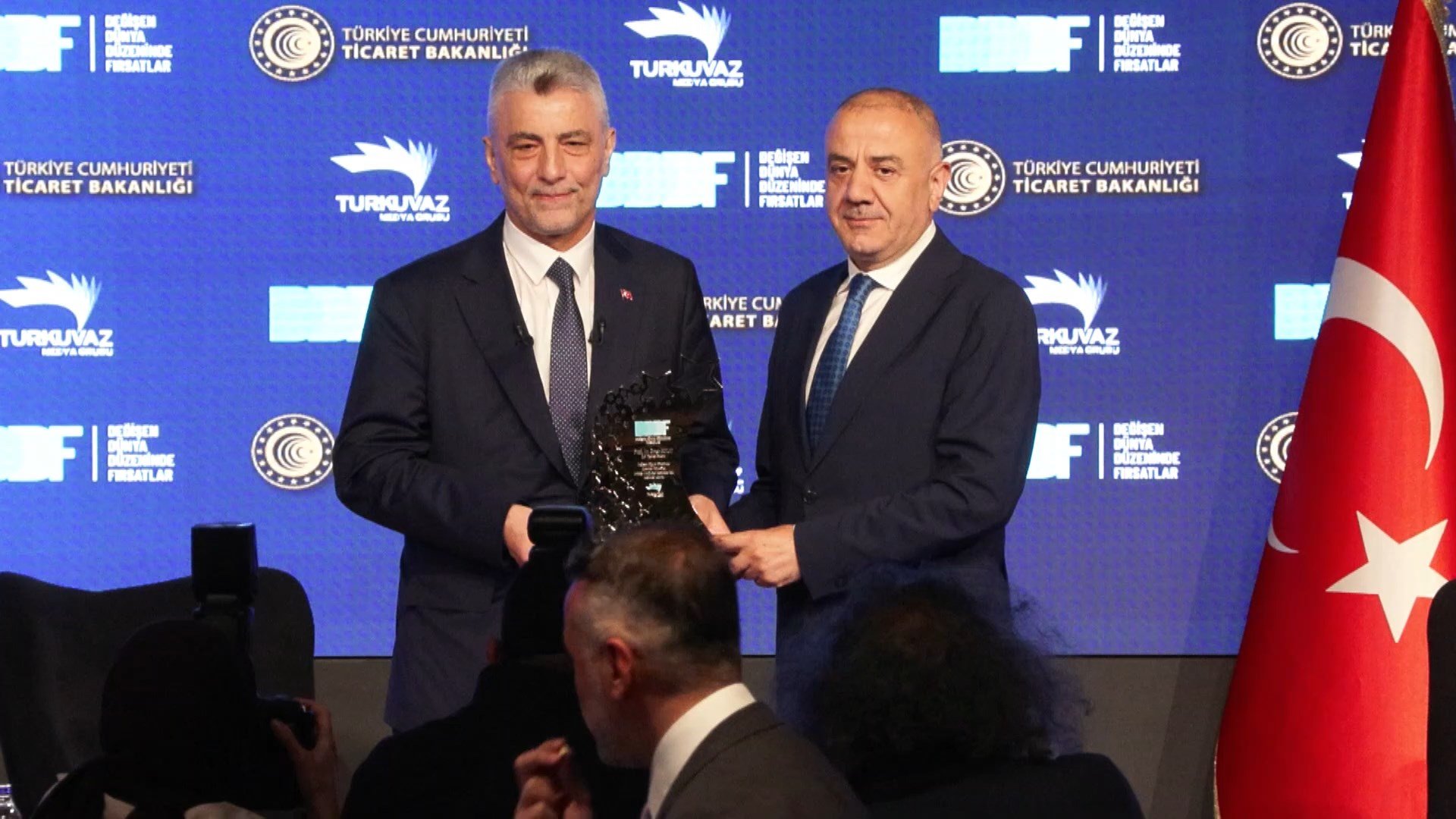 Bakan Ömer Bolat