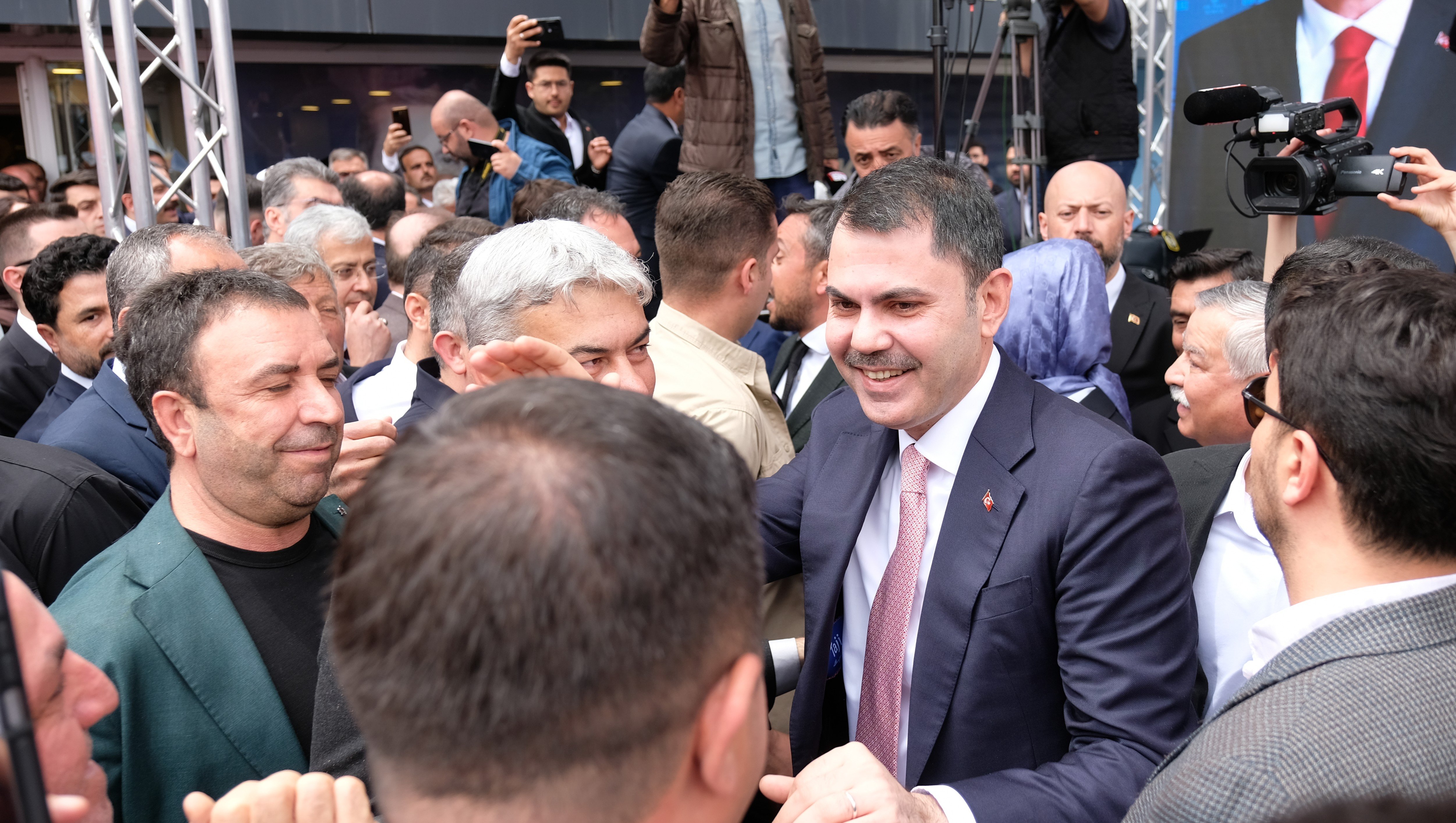 Murat Kurum AK Parti