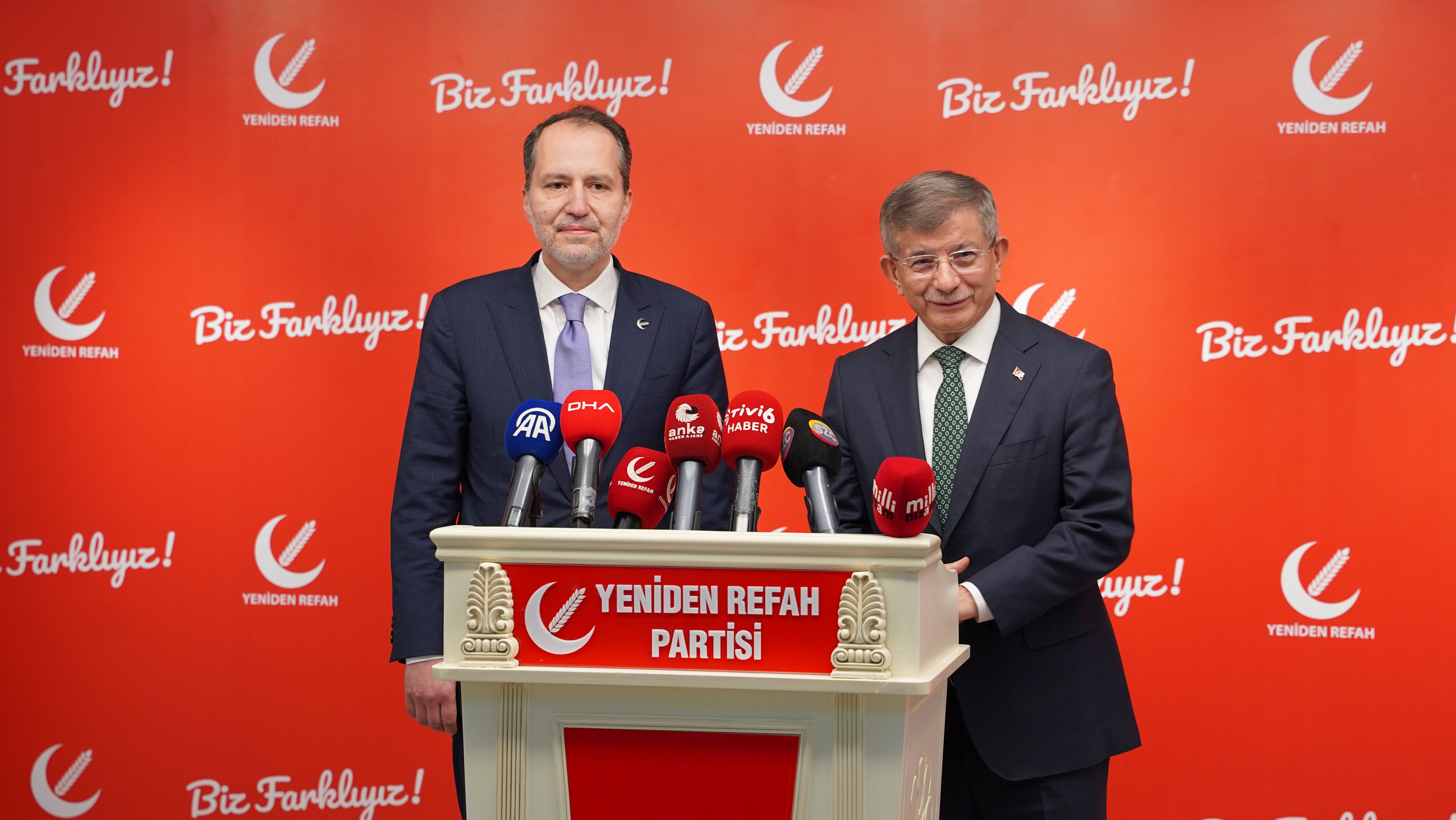 Fatih Erbakan ve Ahmet Davutoğlu