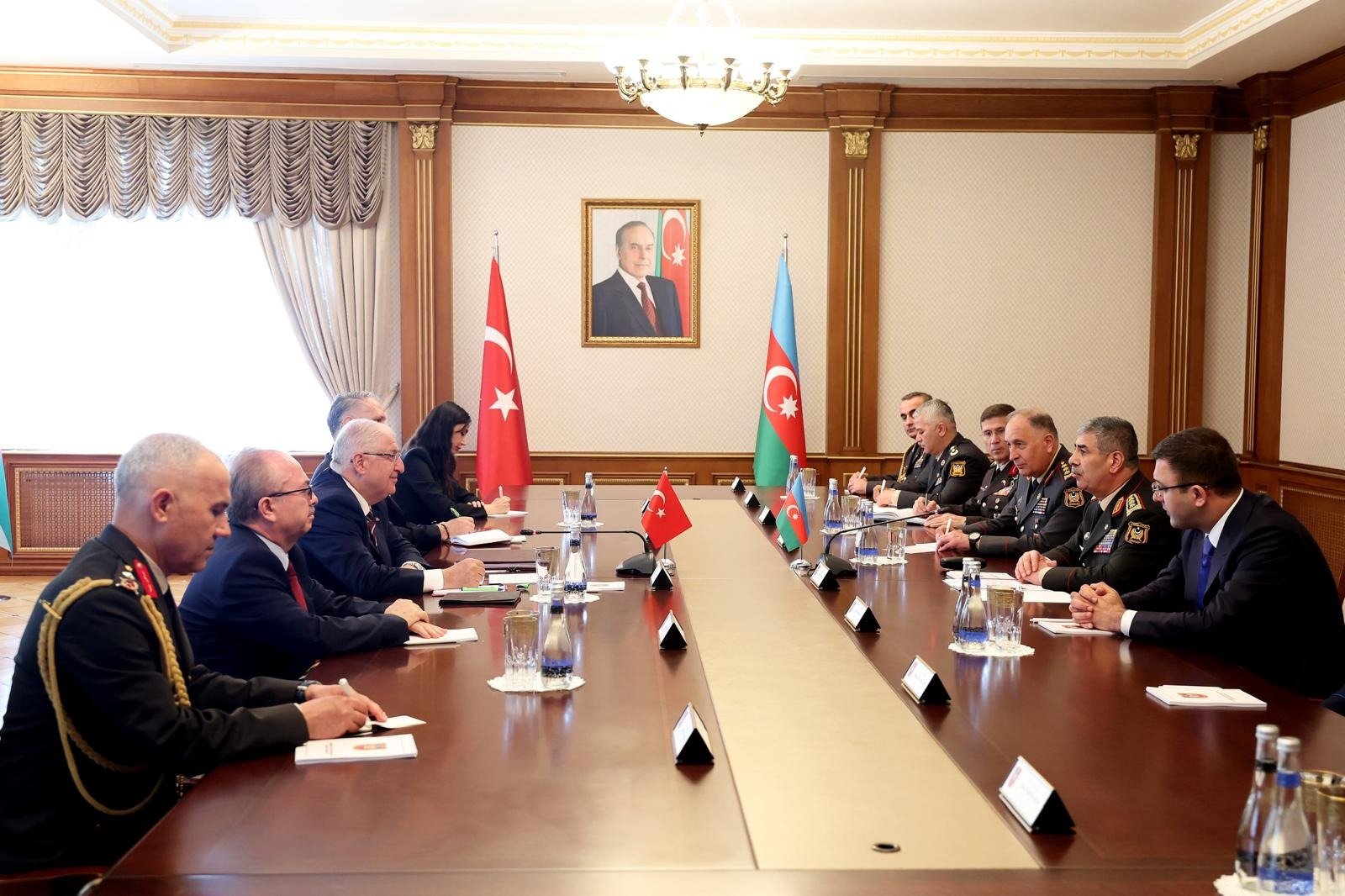 Yaşar Güler Azerbaycan