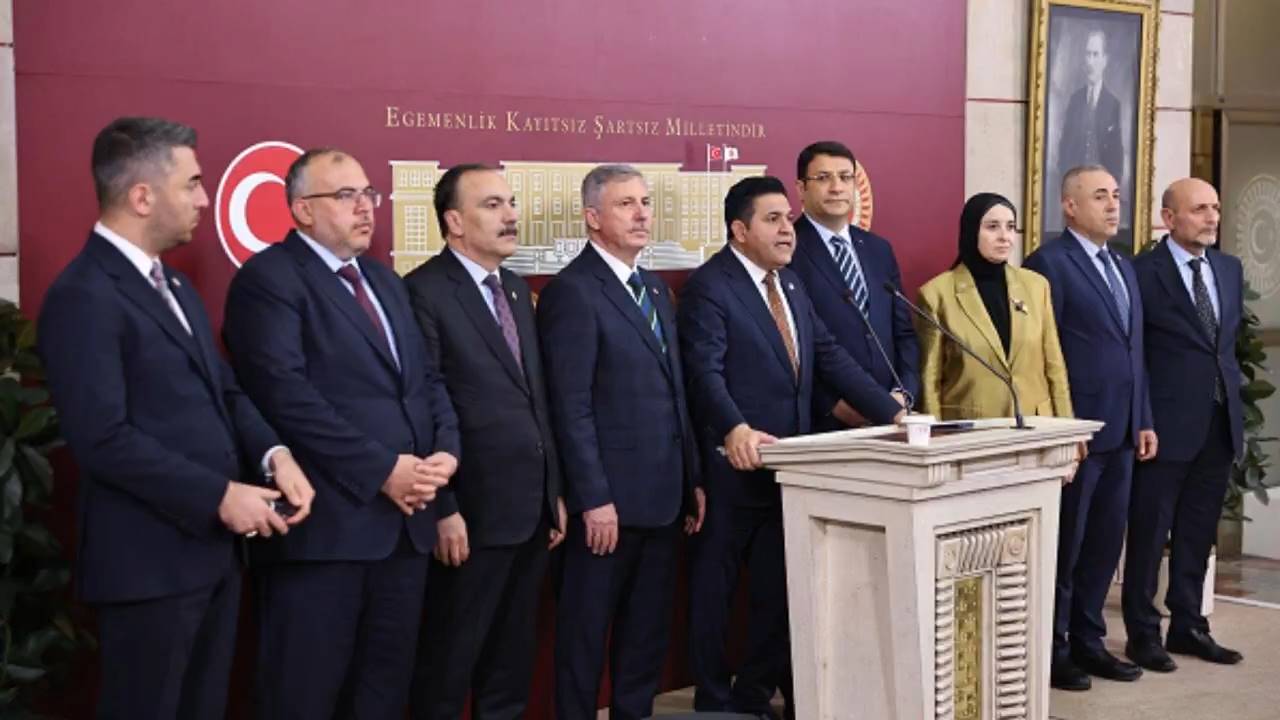 Yeni Yol Partisi Grup Başkanı Bülent Kaya