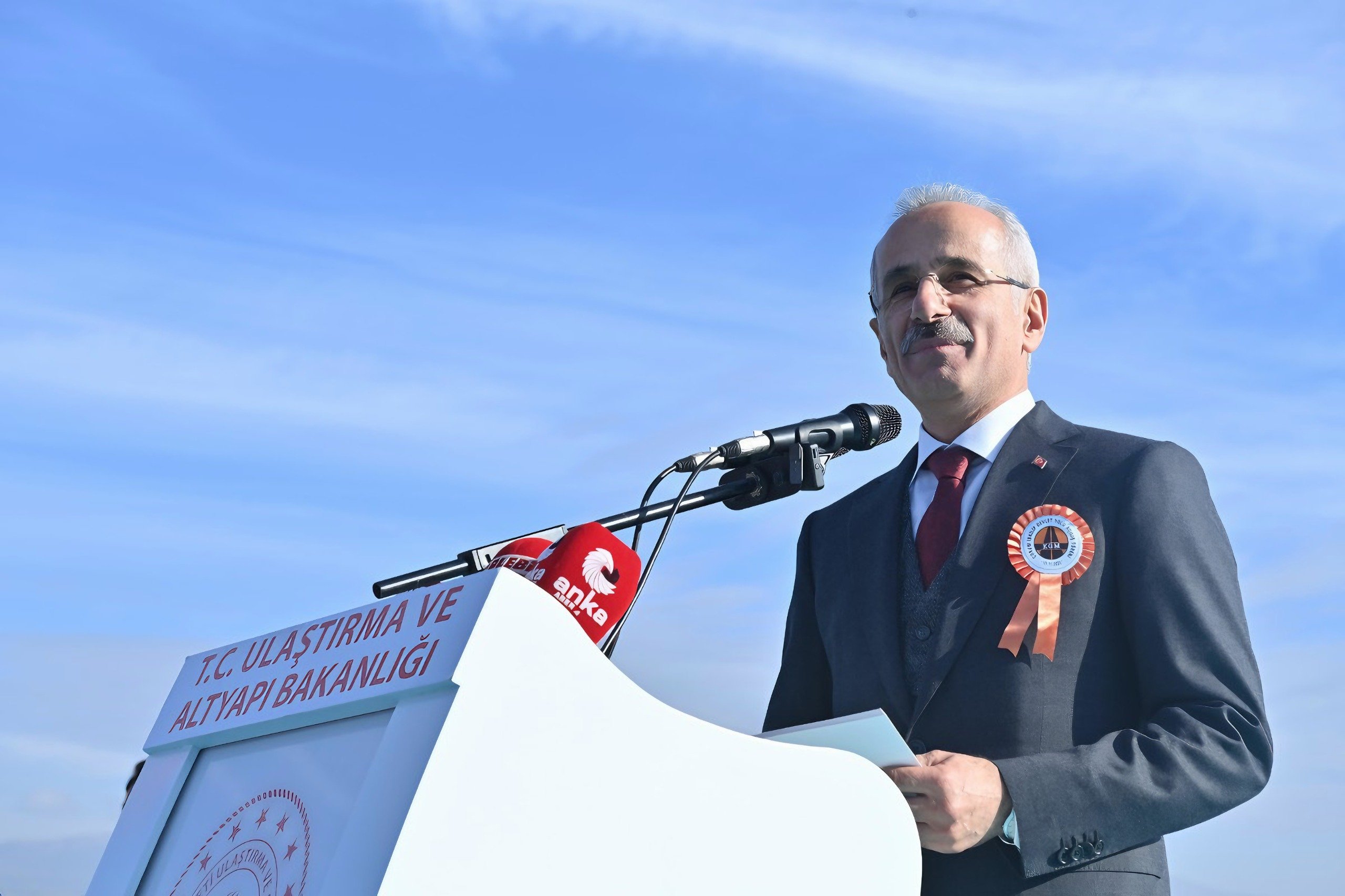Bakan Uraloğlu