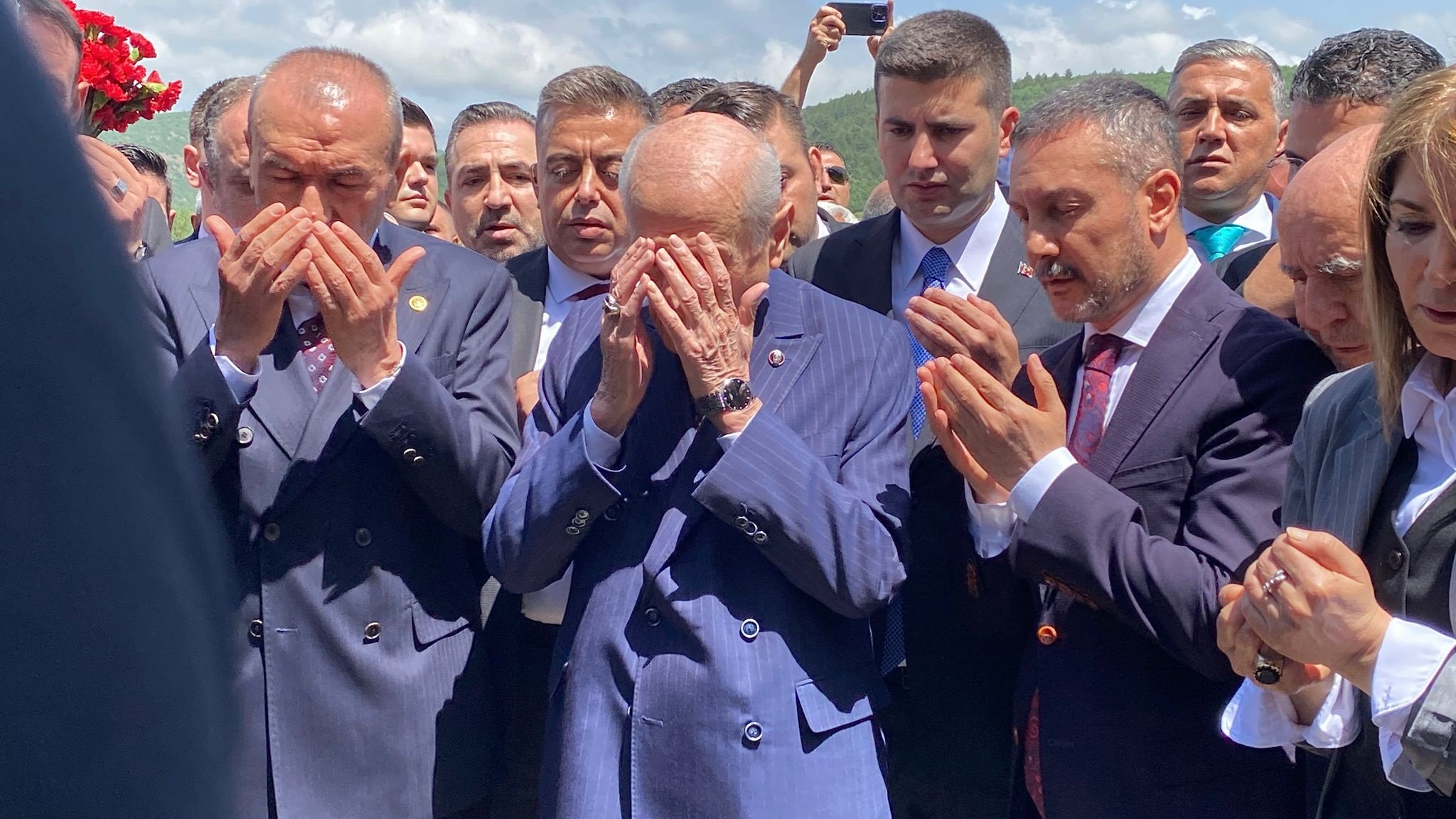 Devlet Bahçeli Ülkücü Şehitler Anıtı