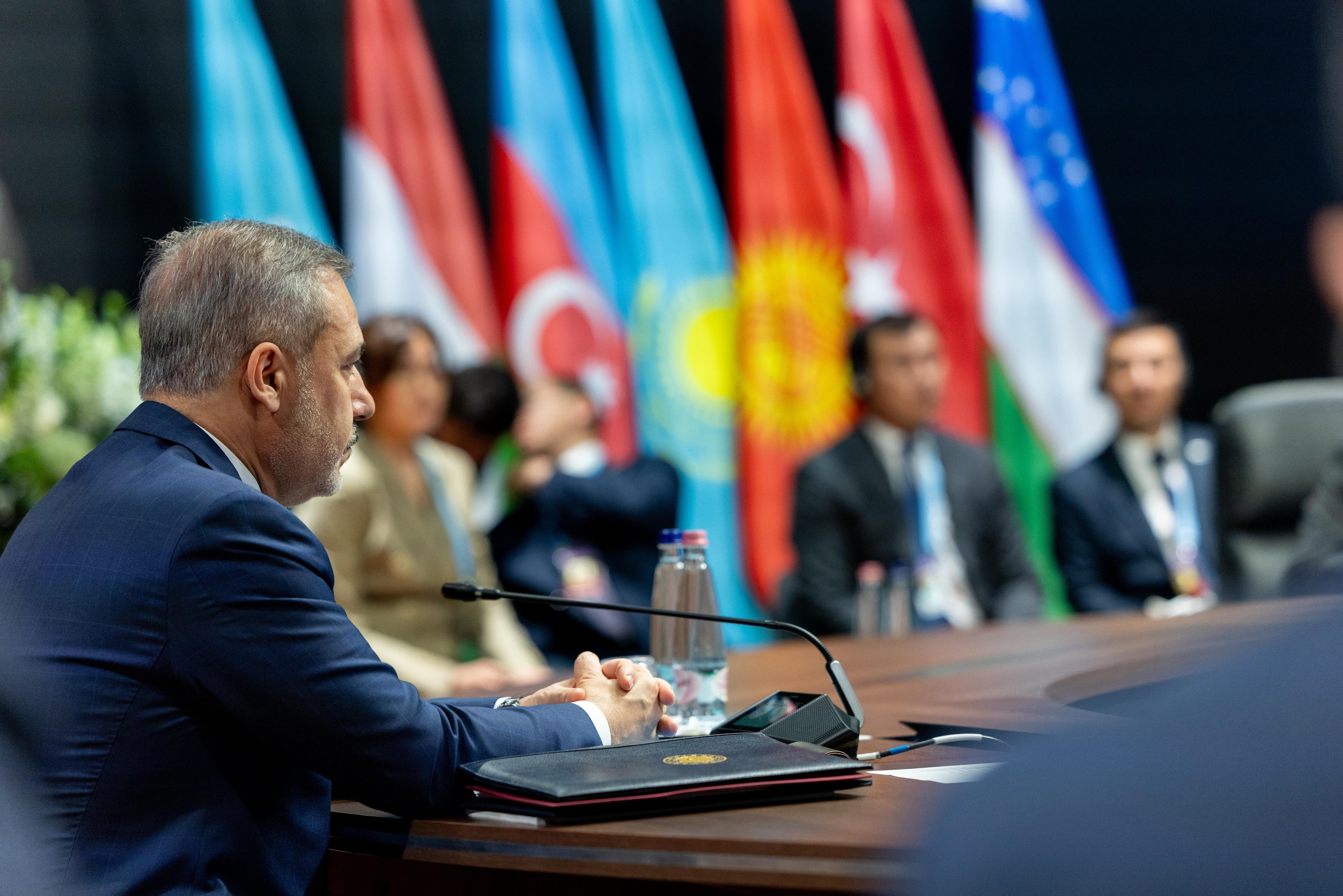 Hakan Fidan konuşma yapıyor