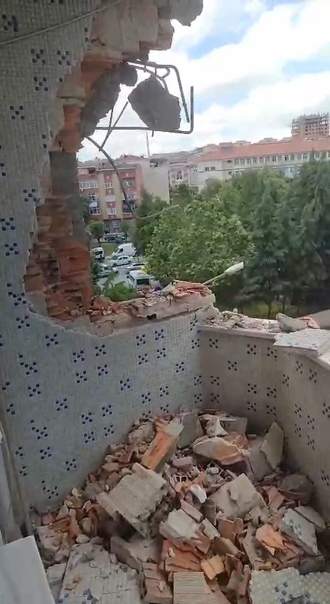 Sultangazi kentsel dönüşüm yıkımı