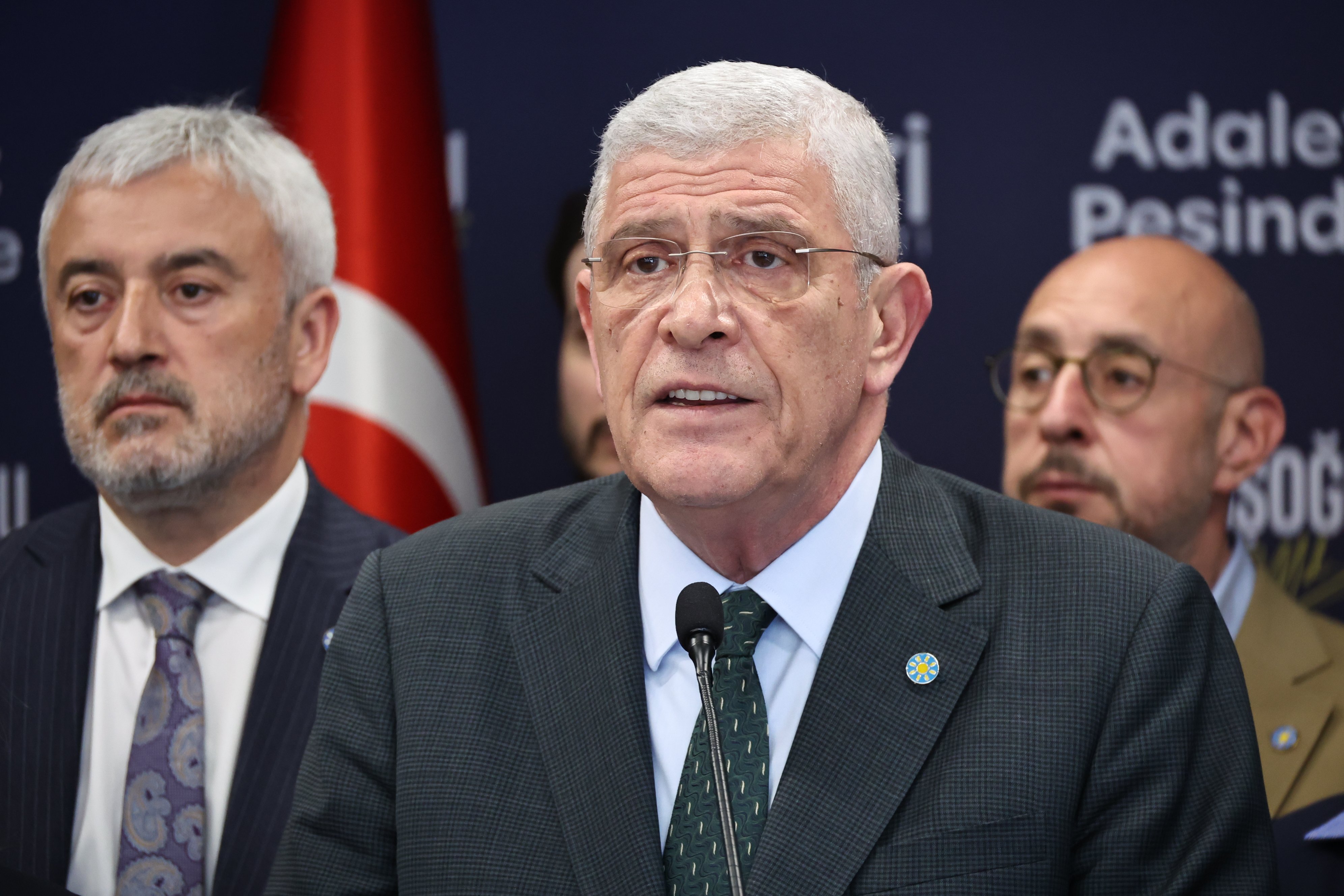 Müsavat Dervişoğlu