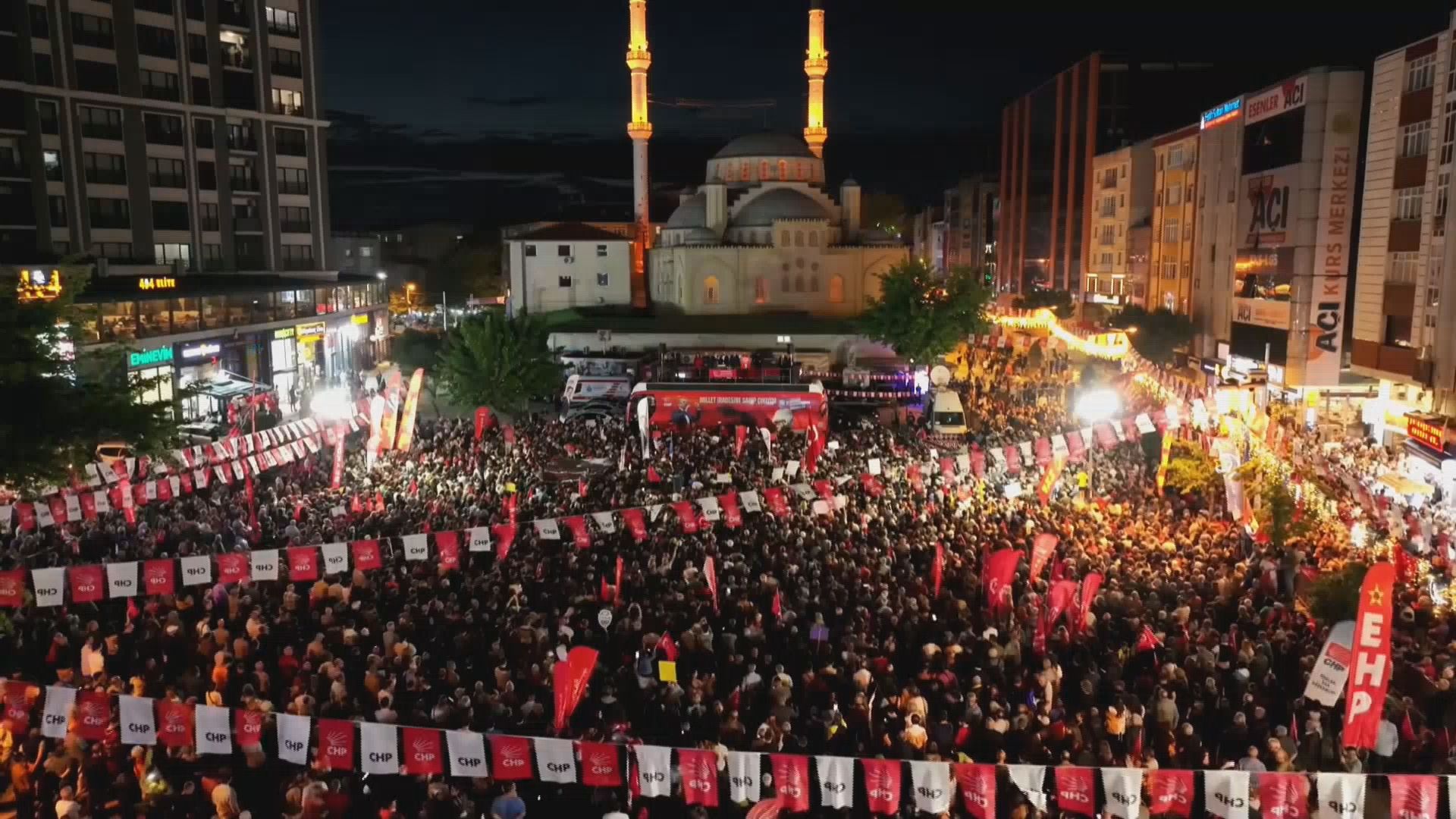 Özgür Özel Esenler Mitingi