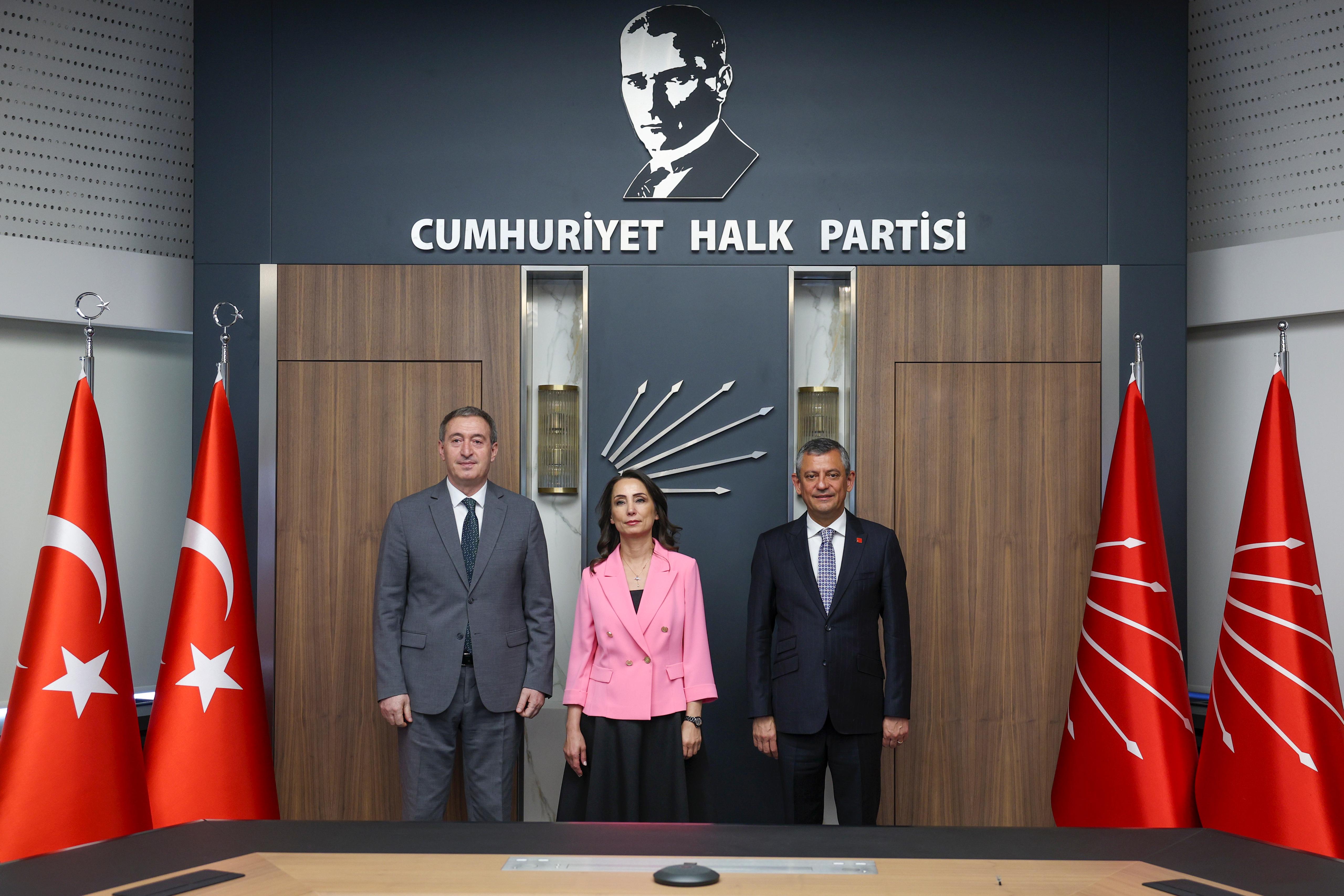 Özgür Özel