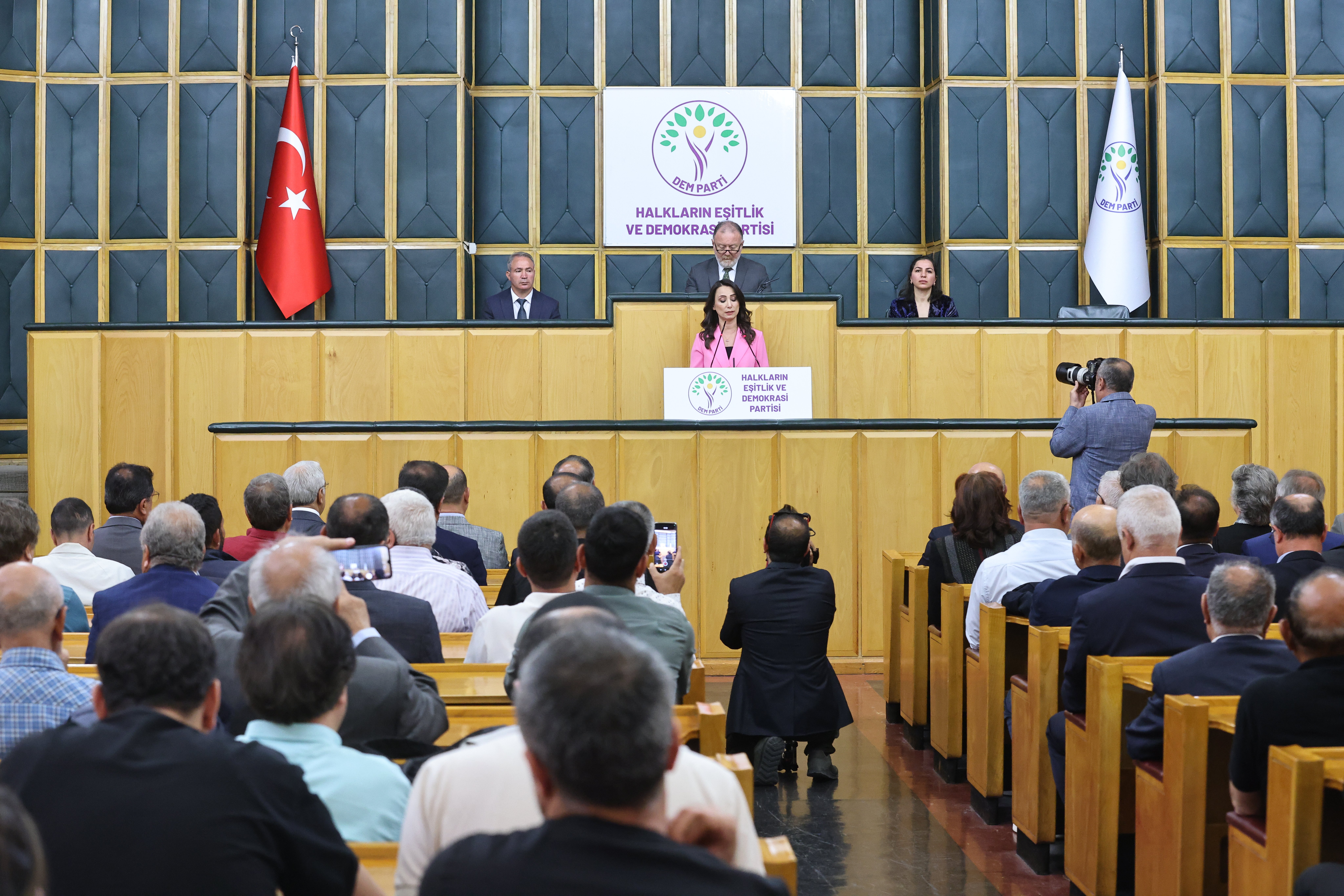 Tülay Hatimoğulları TBMM