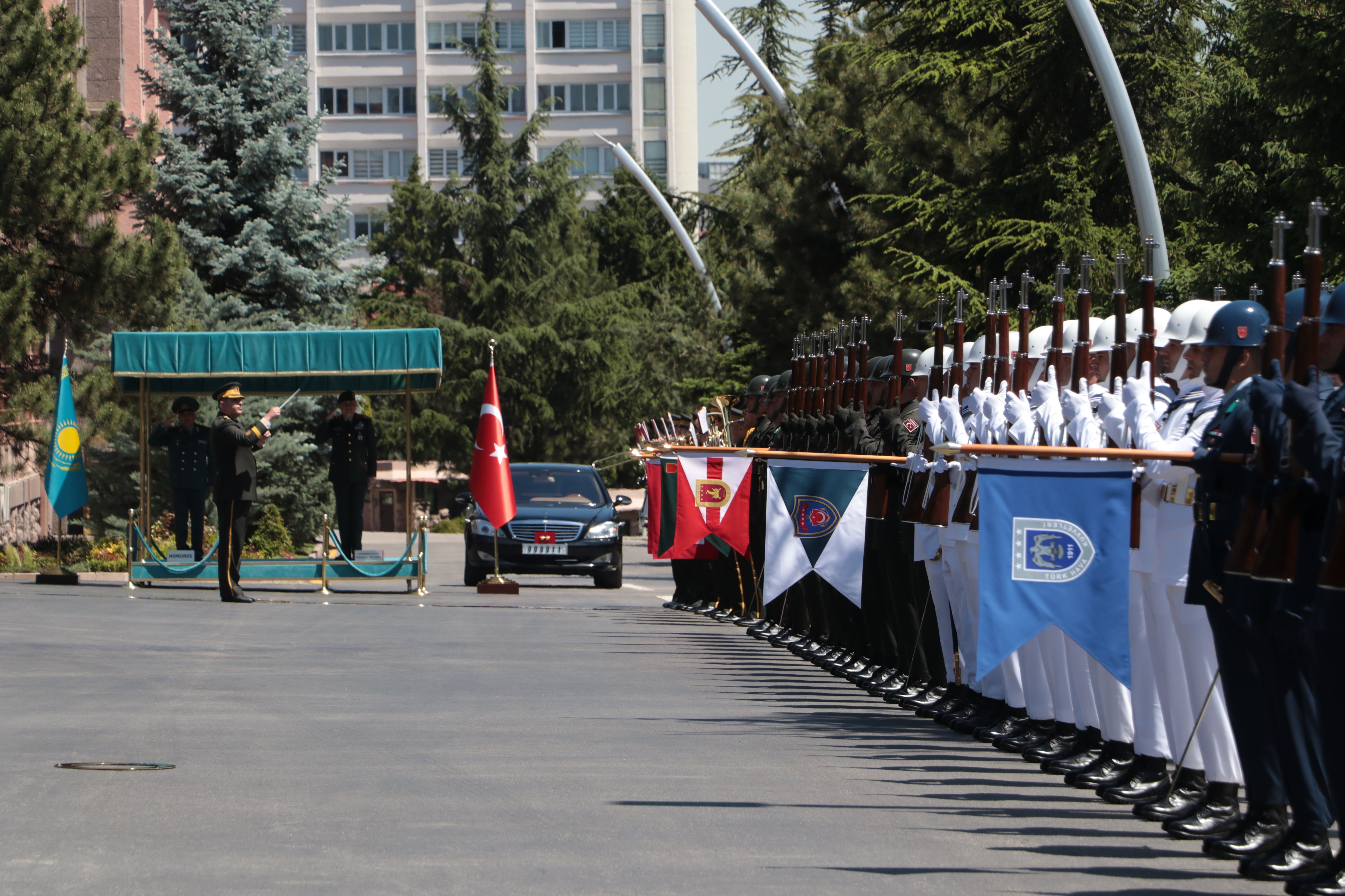 Genelkurmay Başkanı Orgeneral Gürak ve Kazakistan Genelkurmay Başkanı Kamaletdinov