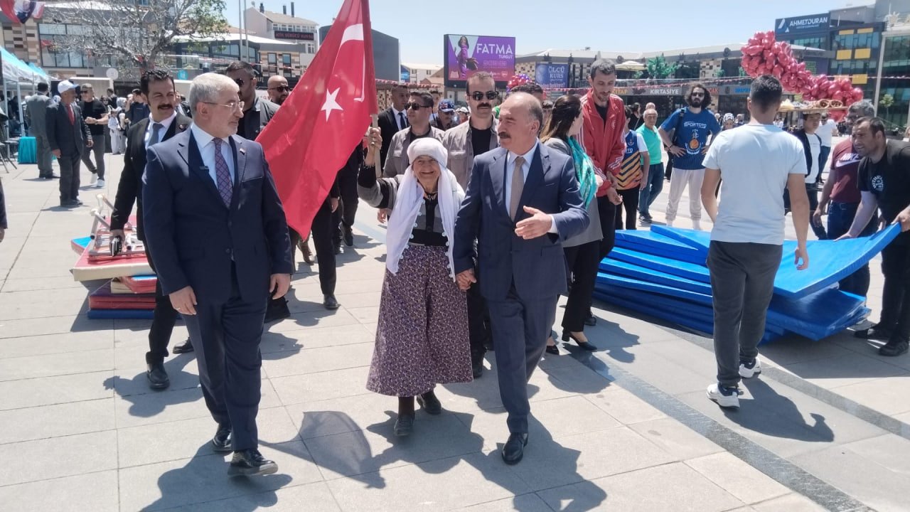 Satı Bocuk Togg ile