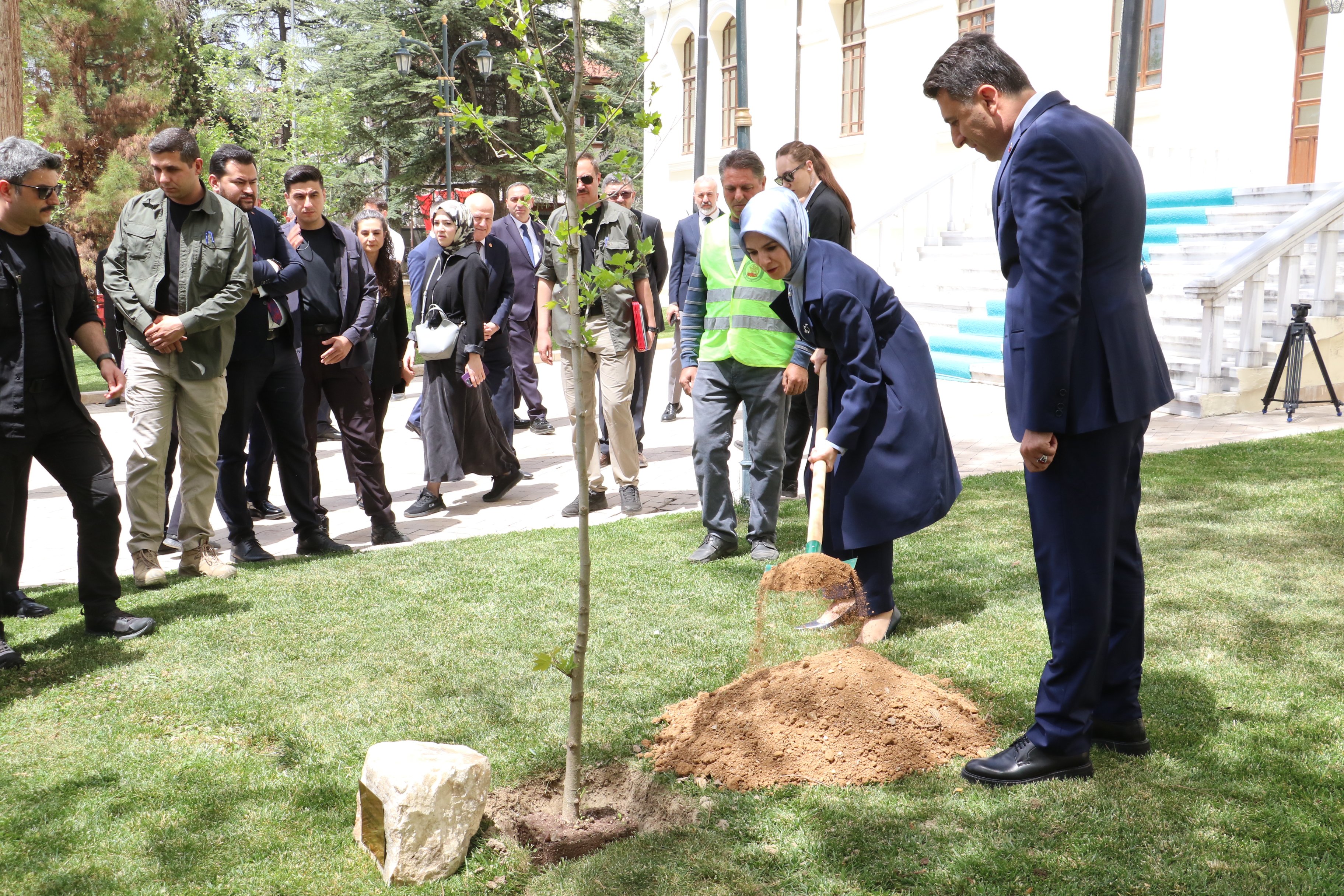 Bakan Göktaş Valilik ziyareti