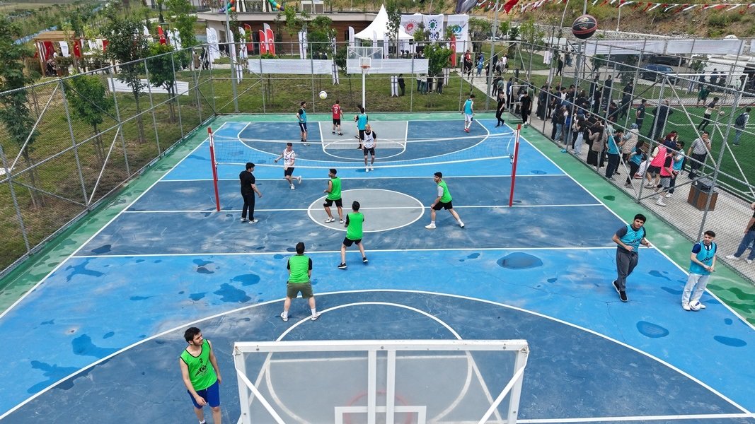 Cebeci Millet Bahçesi Spor Alanları
