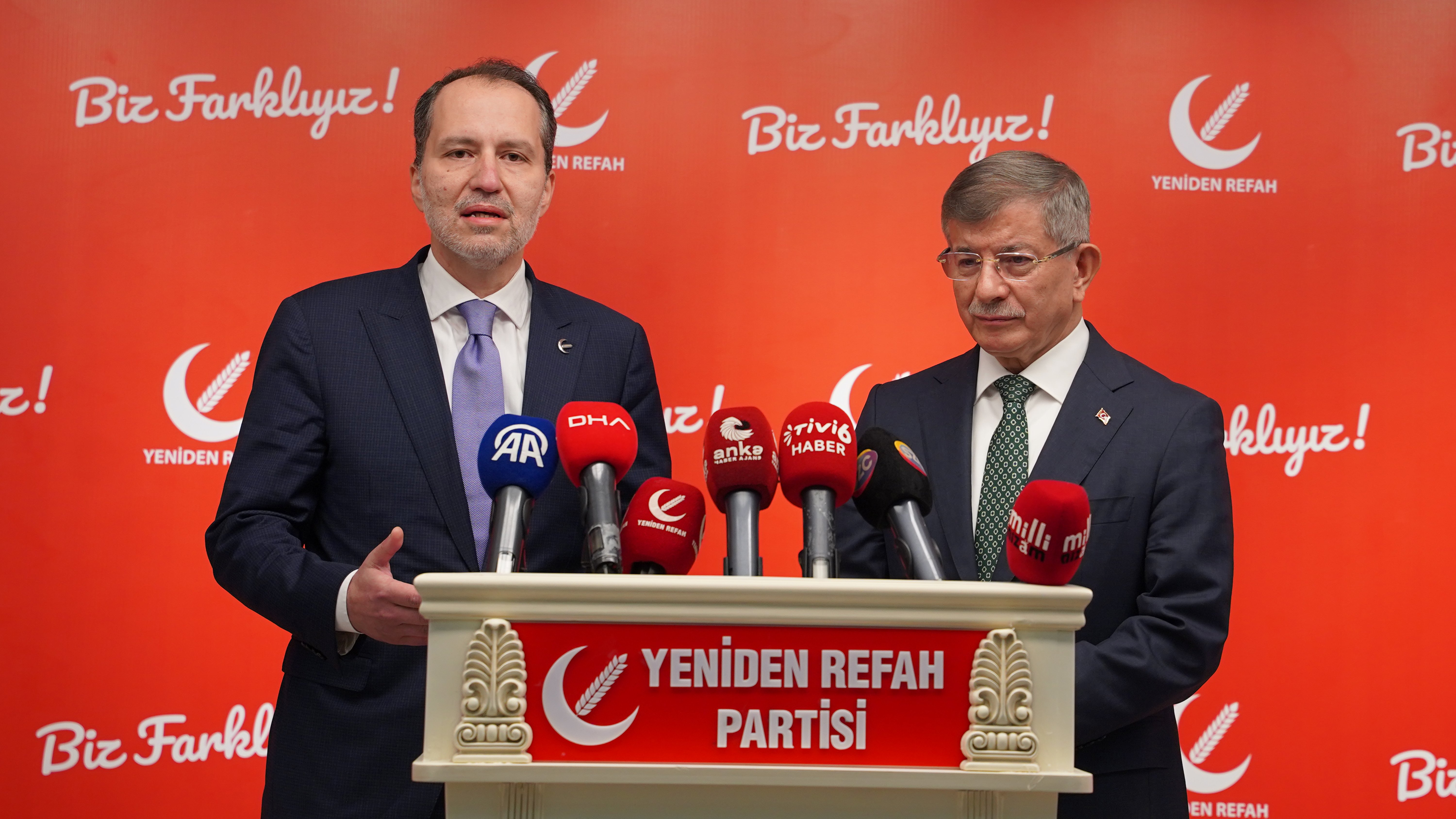 Fatih Erbakan ve Ahmet Davutoğlu basın toplantısı