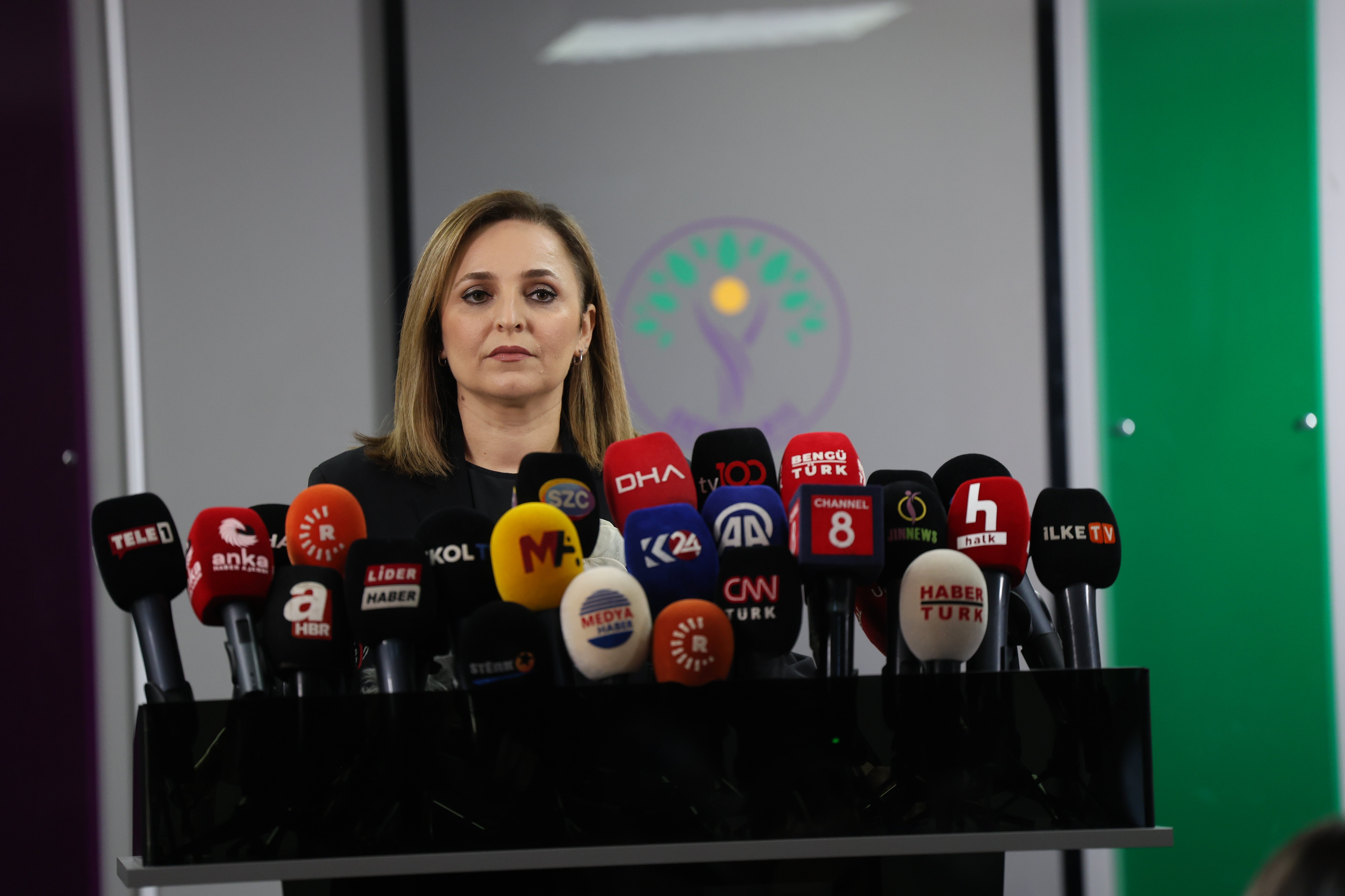 DEM Parti Sözcüsü Ayşegül Doğan