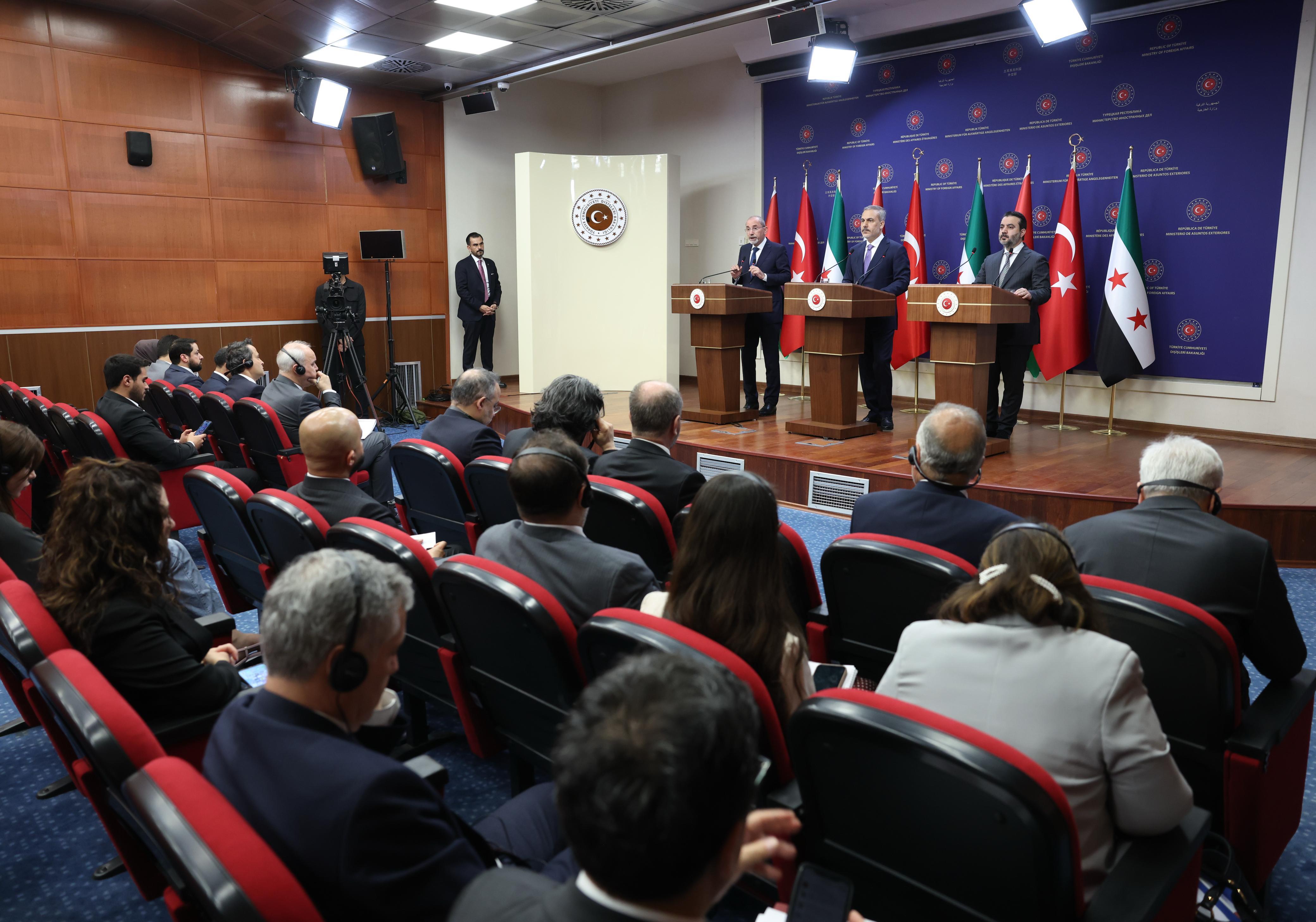 Hakan Fidan Basın Toplantısı