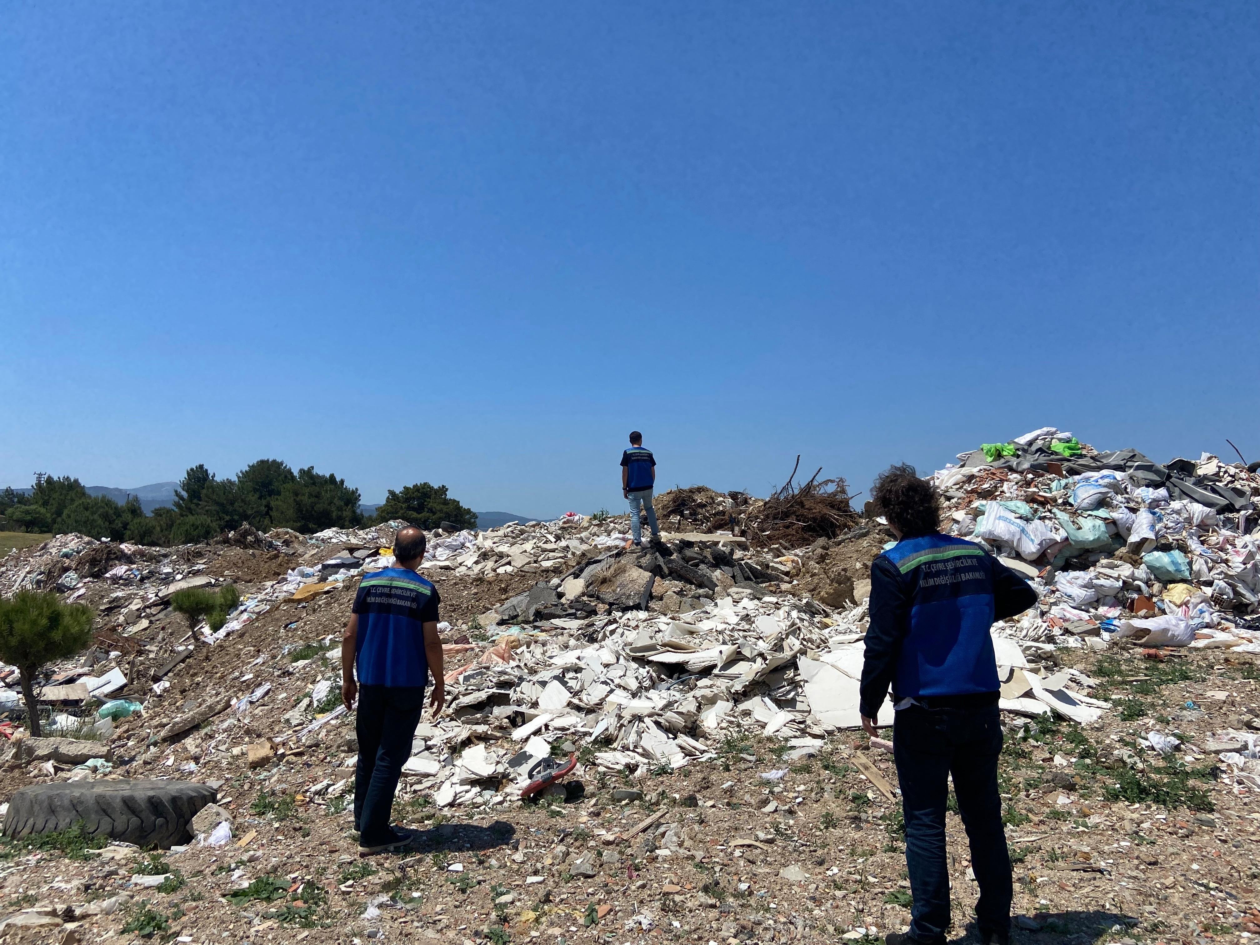 Gaziemir Belediyesi vahşi depolama