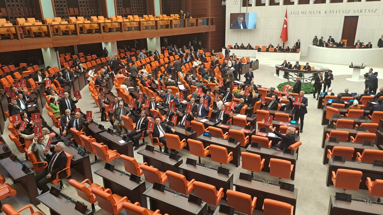 Numan Kurtulmuş konuşma yapıyor