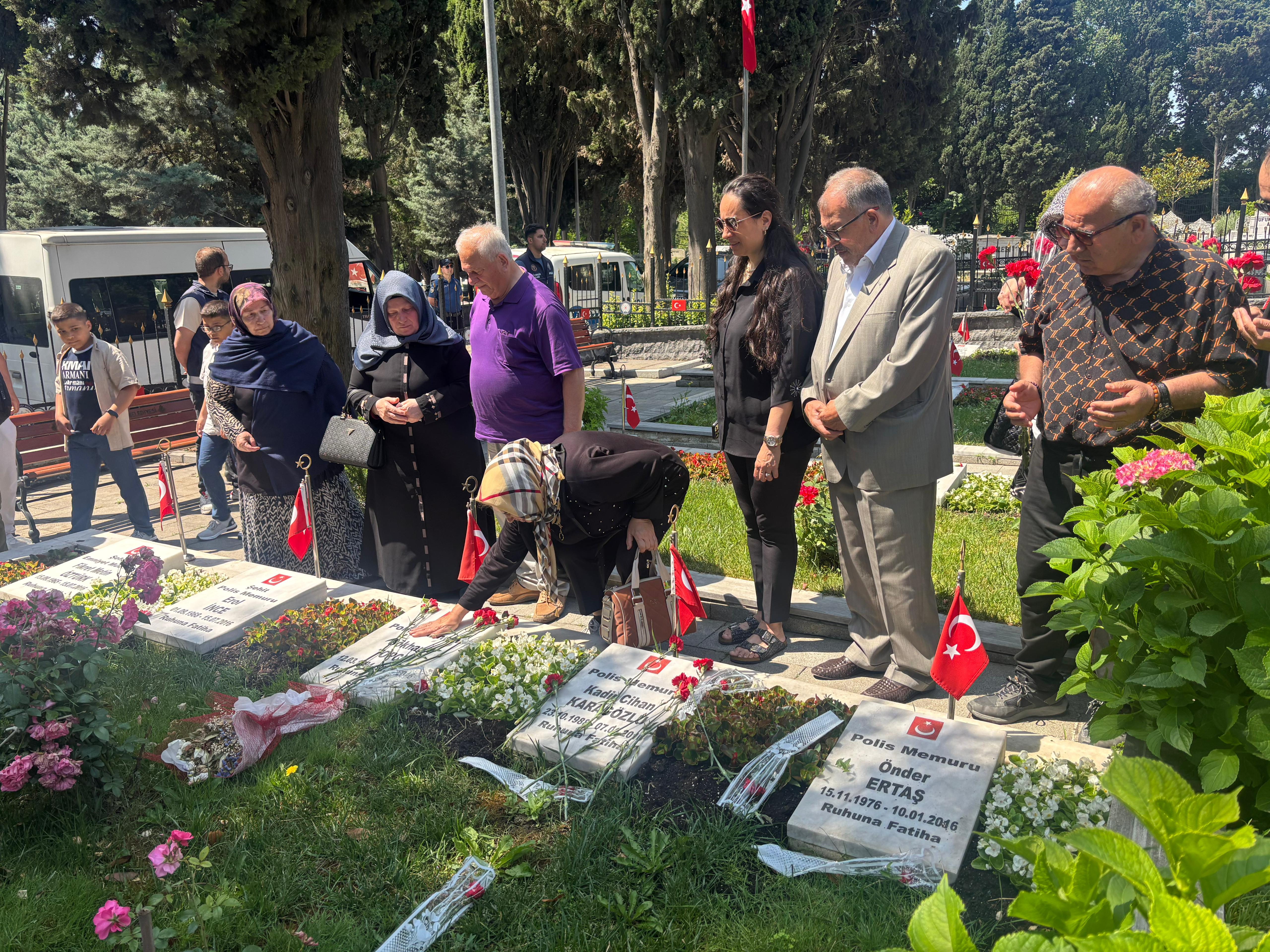 Şehit Aileleri ve Polis Ekipleri