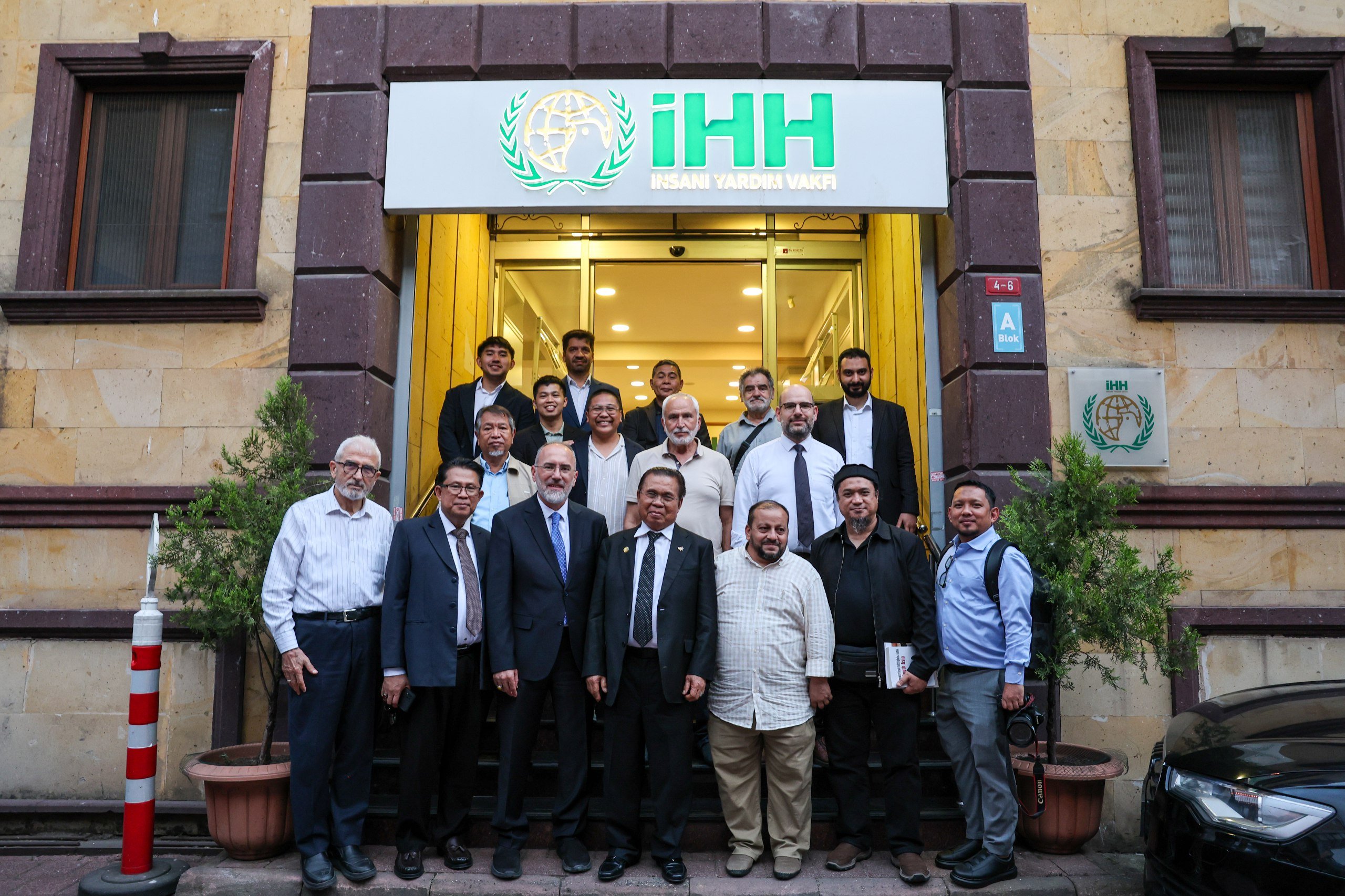 İHH Başkan Vekili Hüseyin Oruç