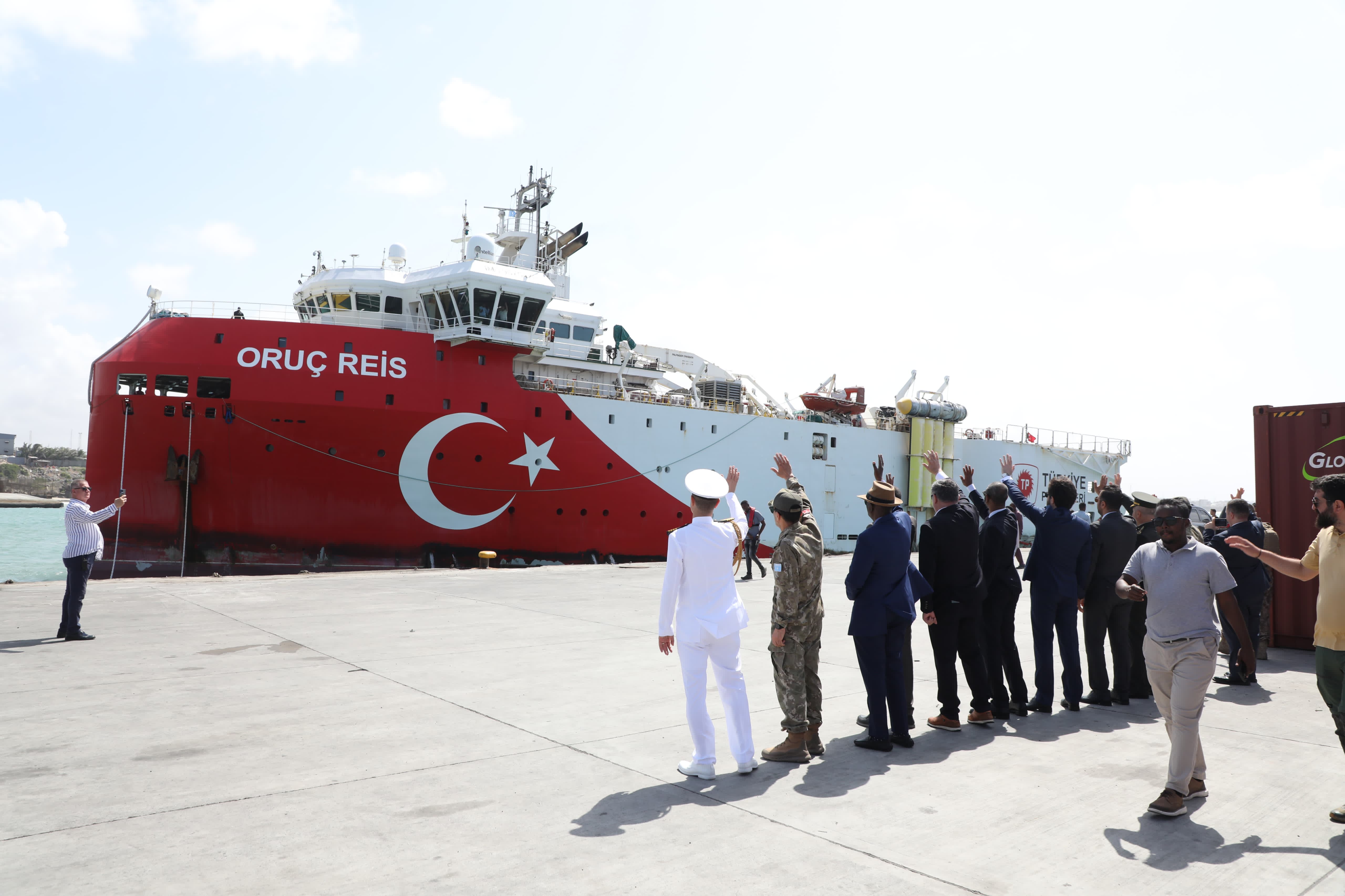 Oruç Reis Sismik Araştırma Gemisi