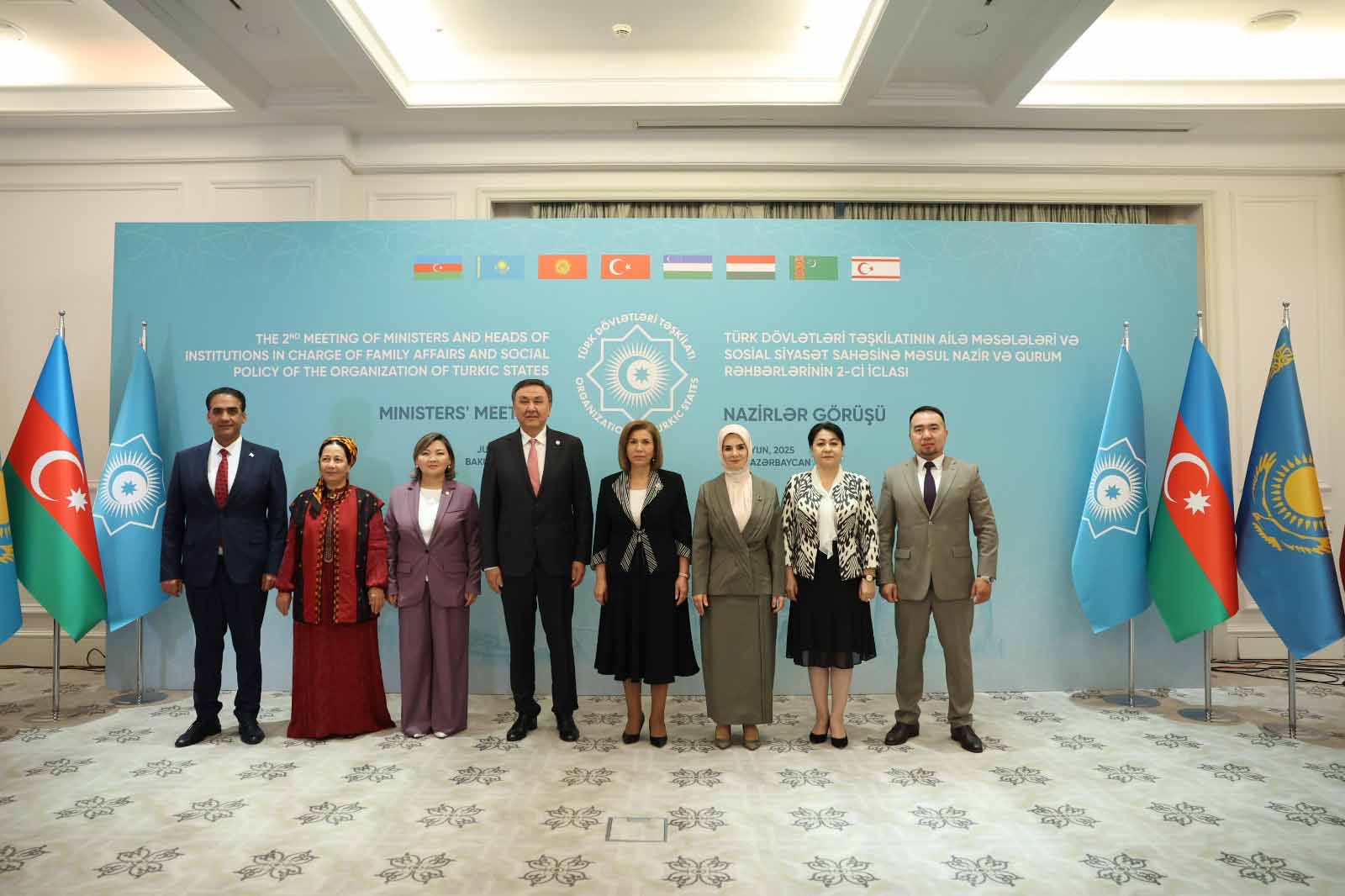 Bakan Göktaş Azerbaycan