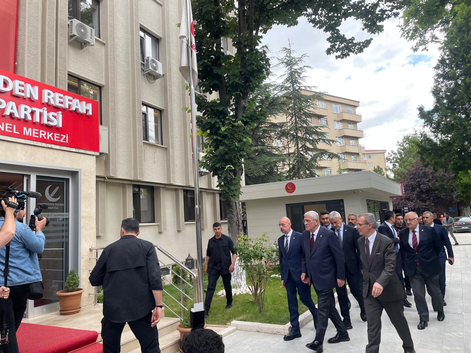Müsavat Dervişoğlu ve Fatih Erbakan