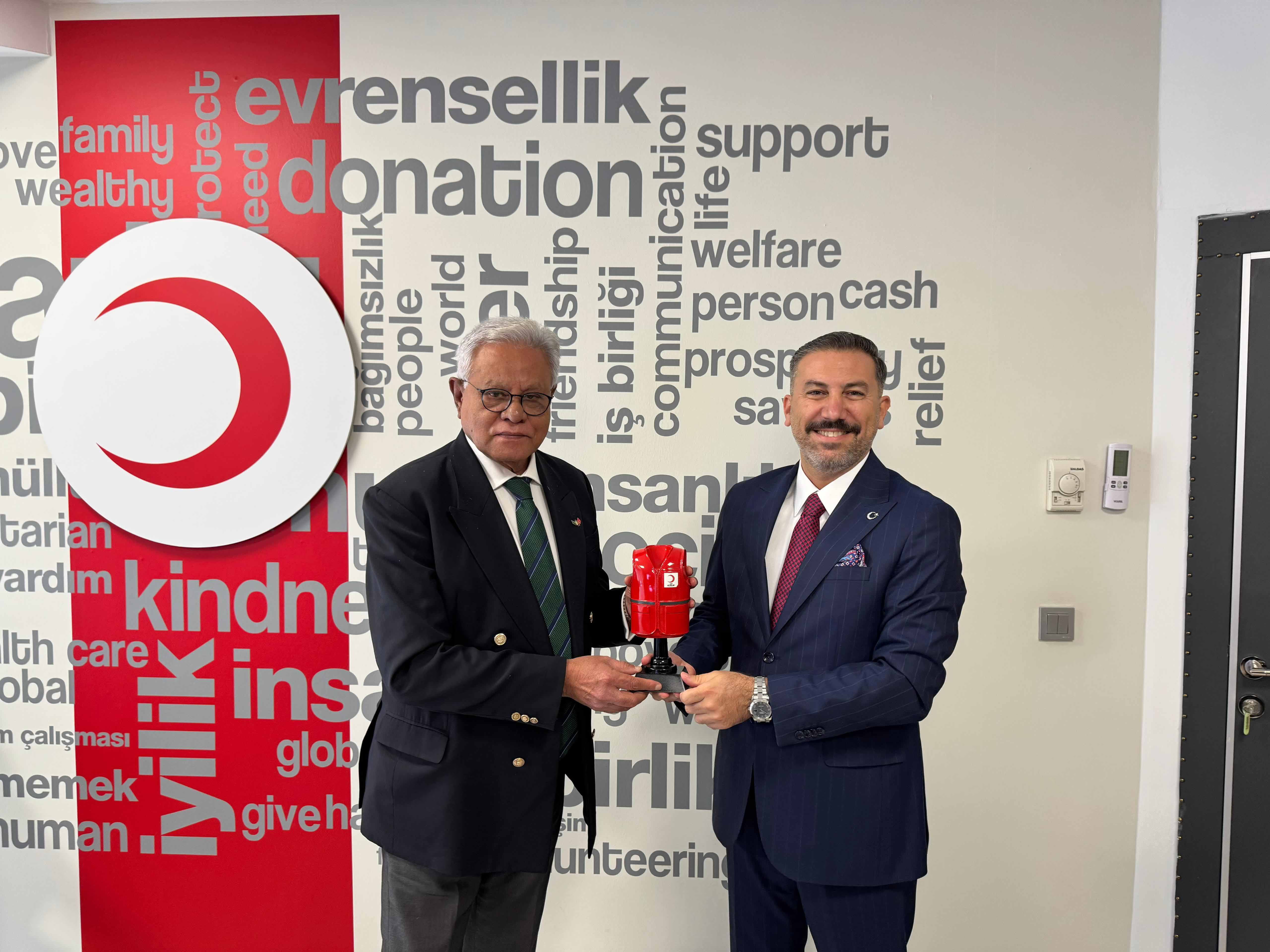 Kırgızistan, Pakistan ve Bangladeş Büyükelçilerinin Türk Kızılay