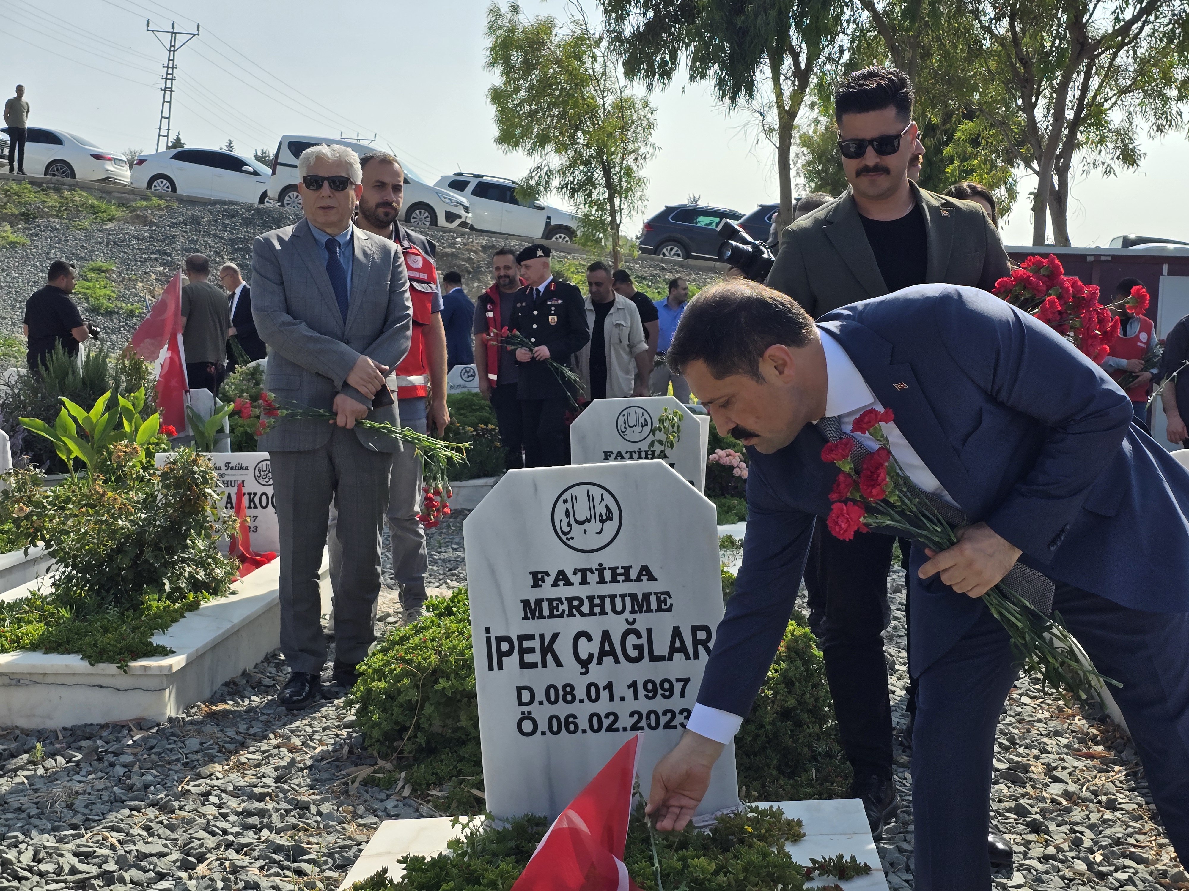 Vali Masatlı Şehitlik Ziyareti