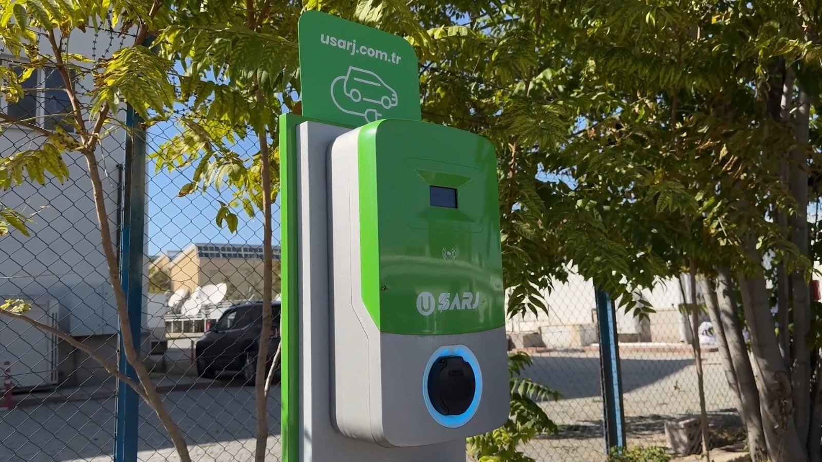 Bakan Uraloğlu Elektrikli Araç Şarj İstasyonu