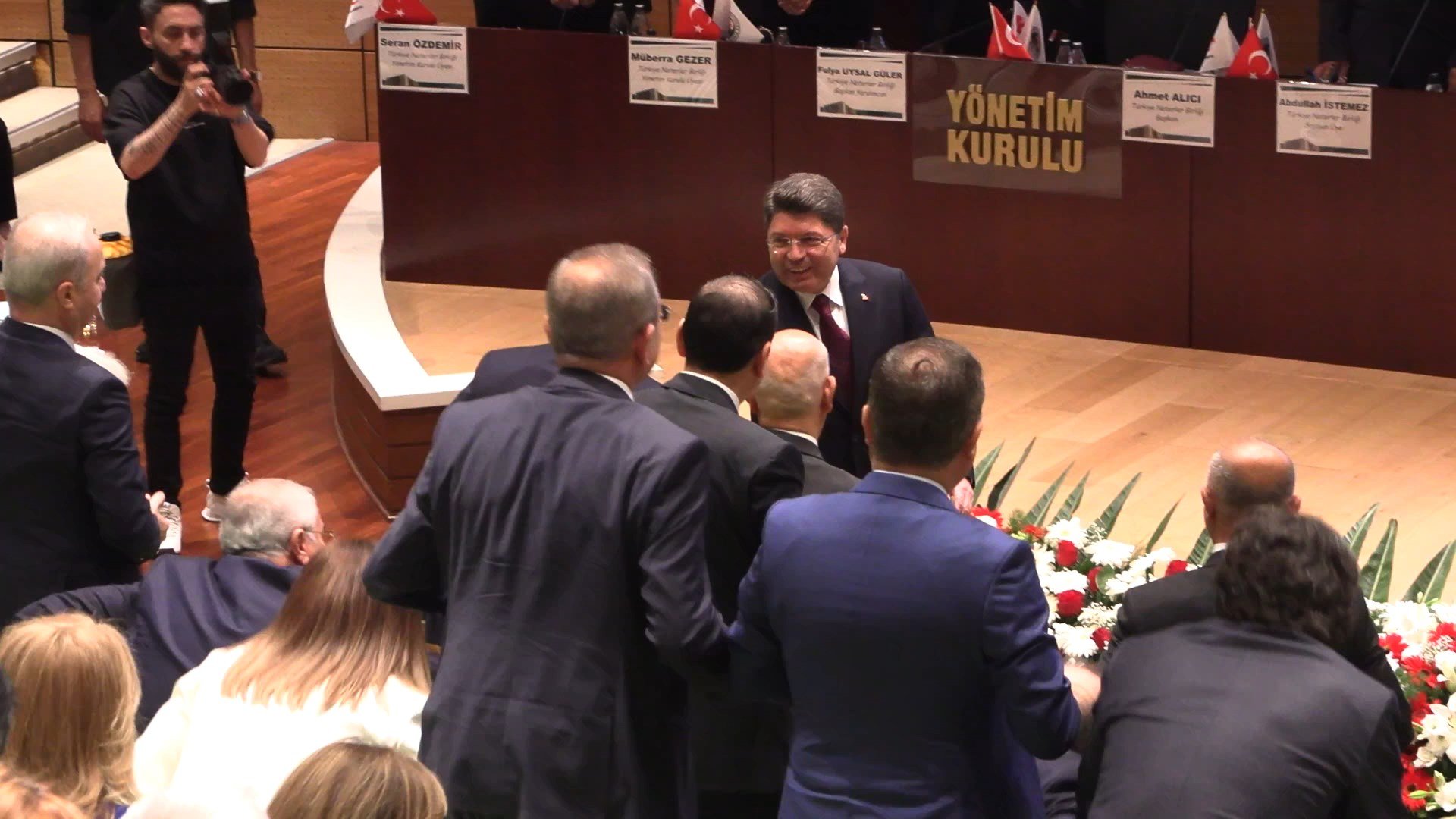 Adalet Bakanı Yılmaz Tunç Kongrede