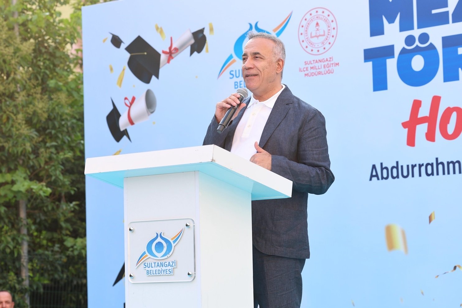 İstanbul Valisi Davut Gül mezuniyet töreninde