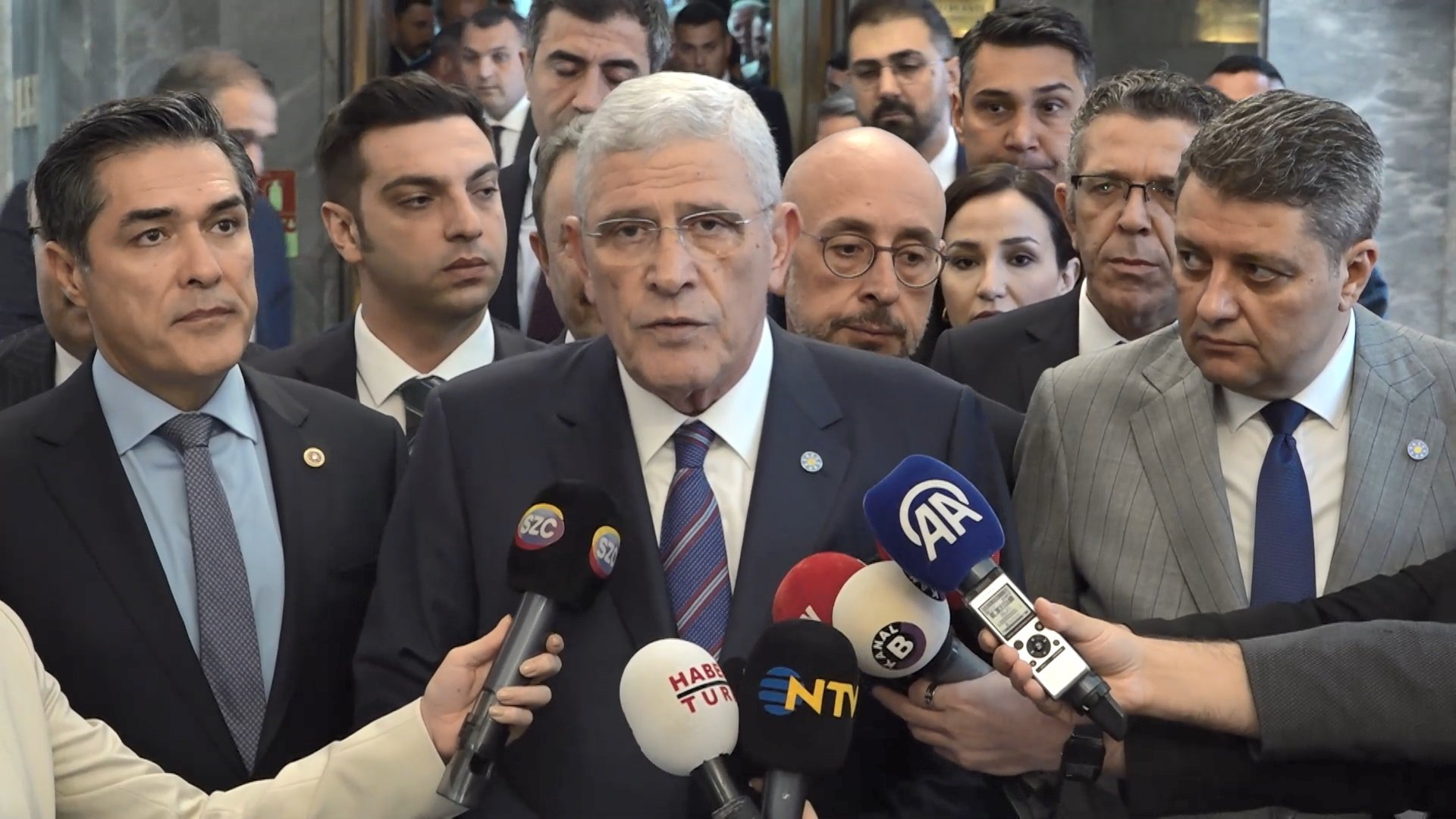 Müsavat Dervişoğlu basın toplantısı