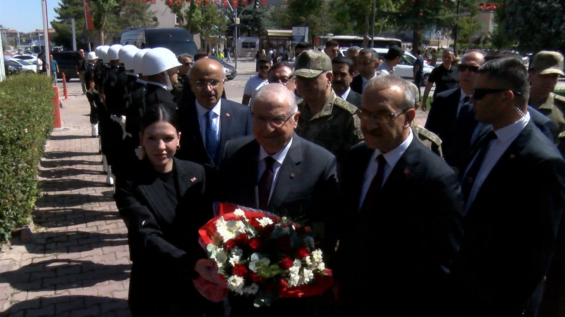 Milli Savunma Bakanı Yaşar Güler Malatya