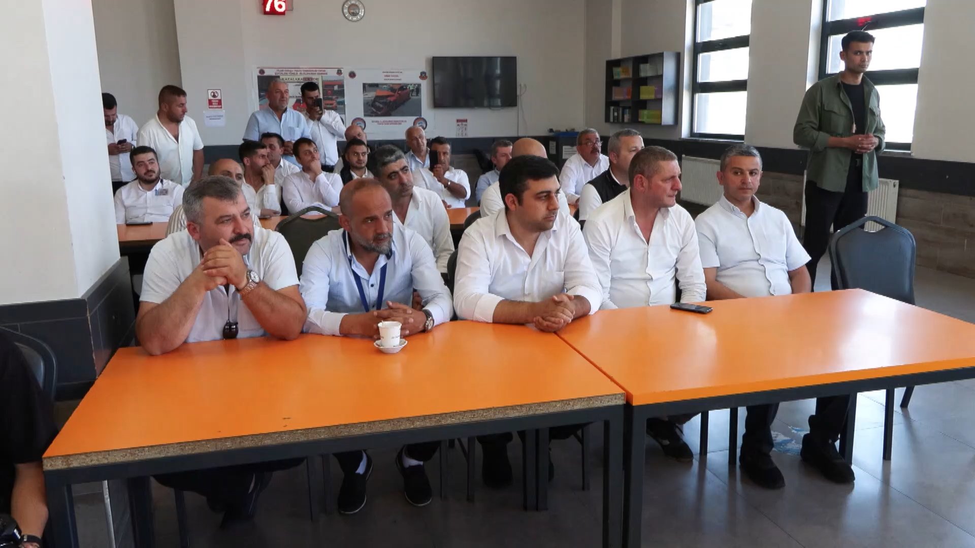 İstanbul Valisi Davut Gül Havalimanı Taksiciler Kooperatifi Ziyareti