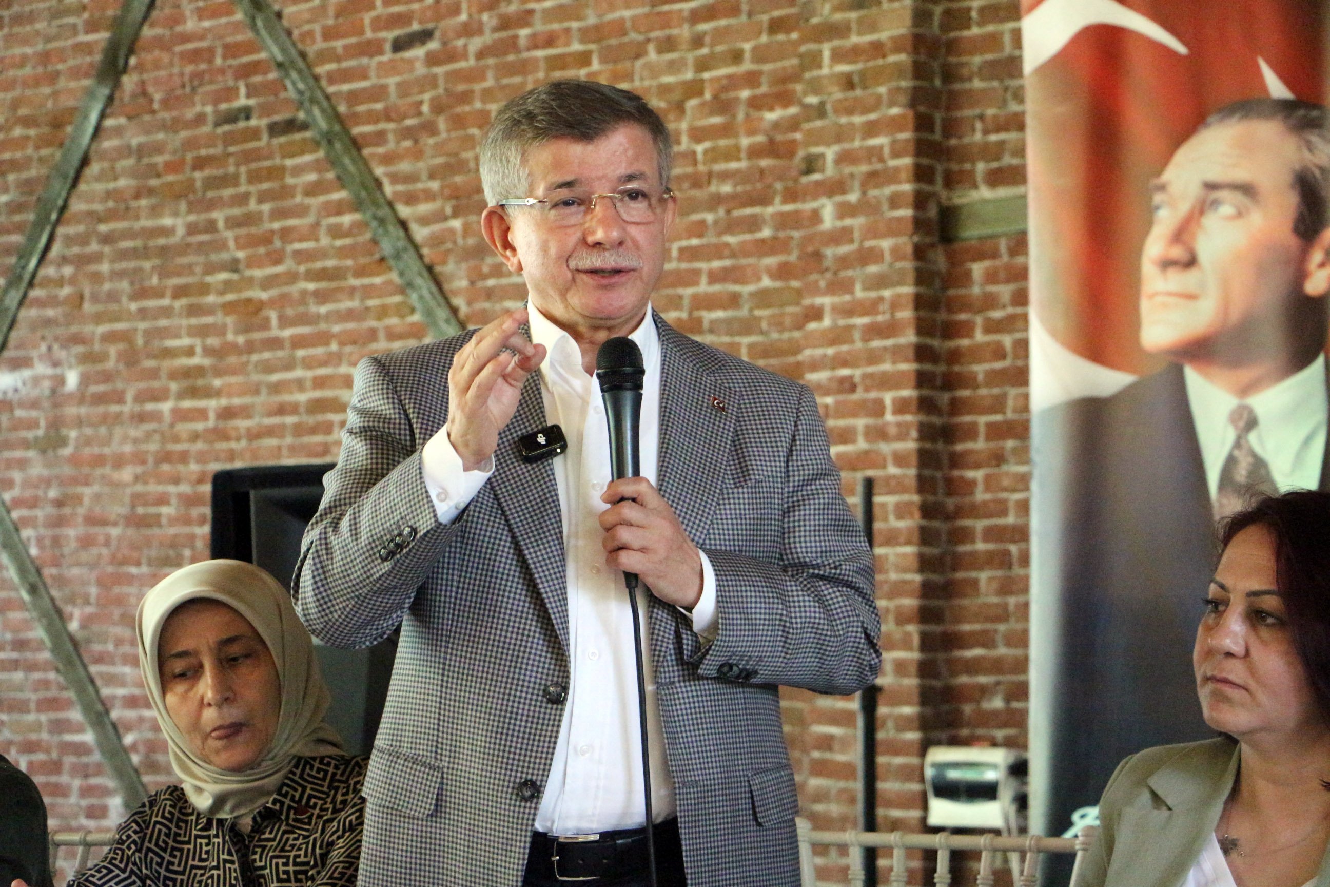 Ahmet Davutoğlu