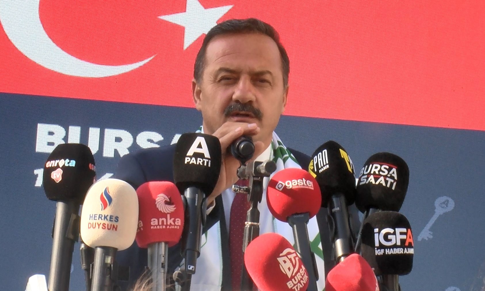 Yavuz Ağıralioğlu