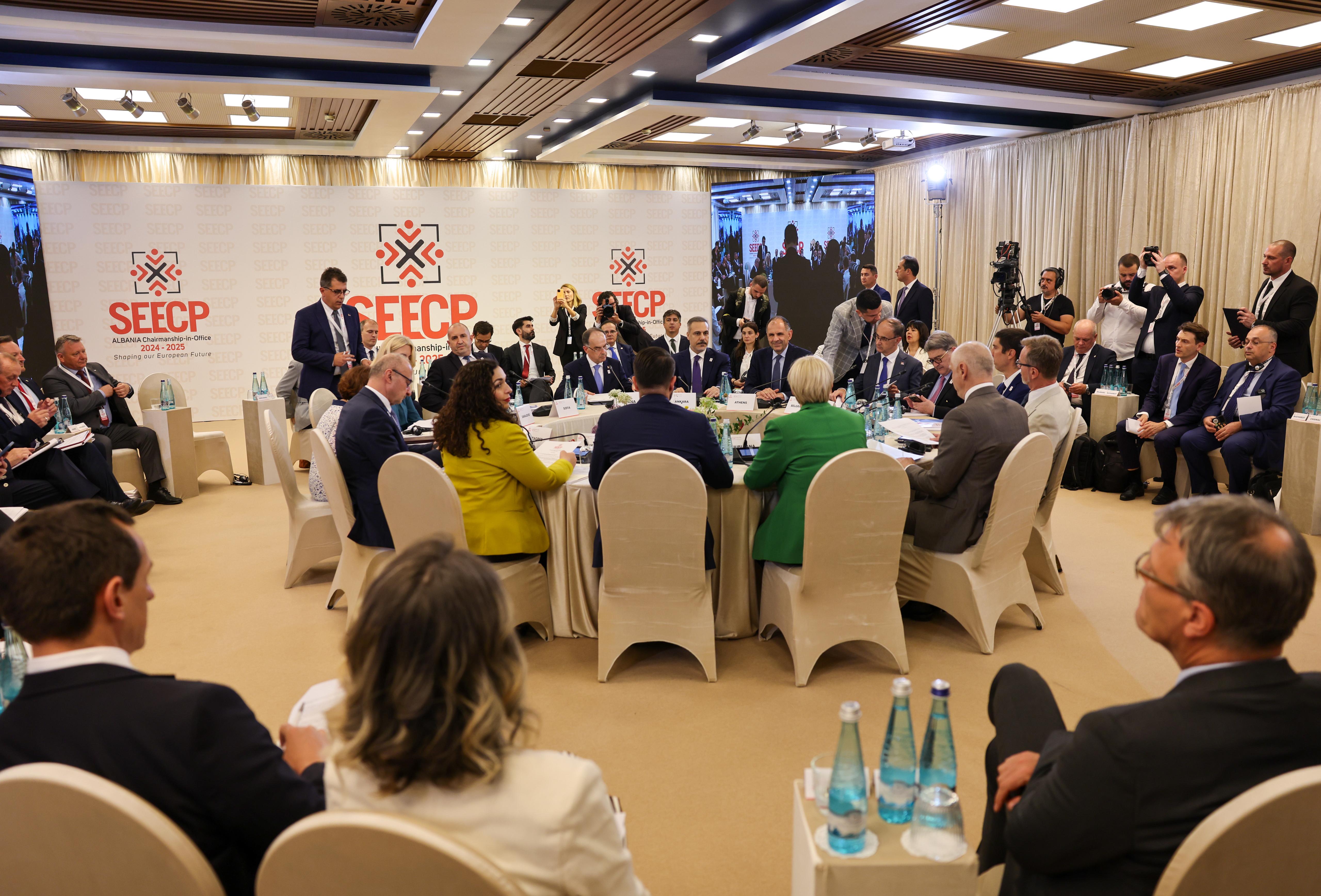 Hakan Fidan GDAÜ Zirvesi