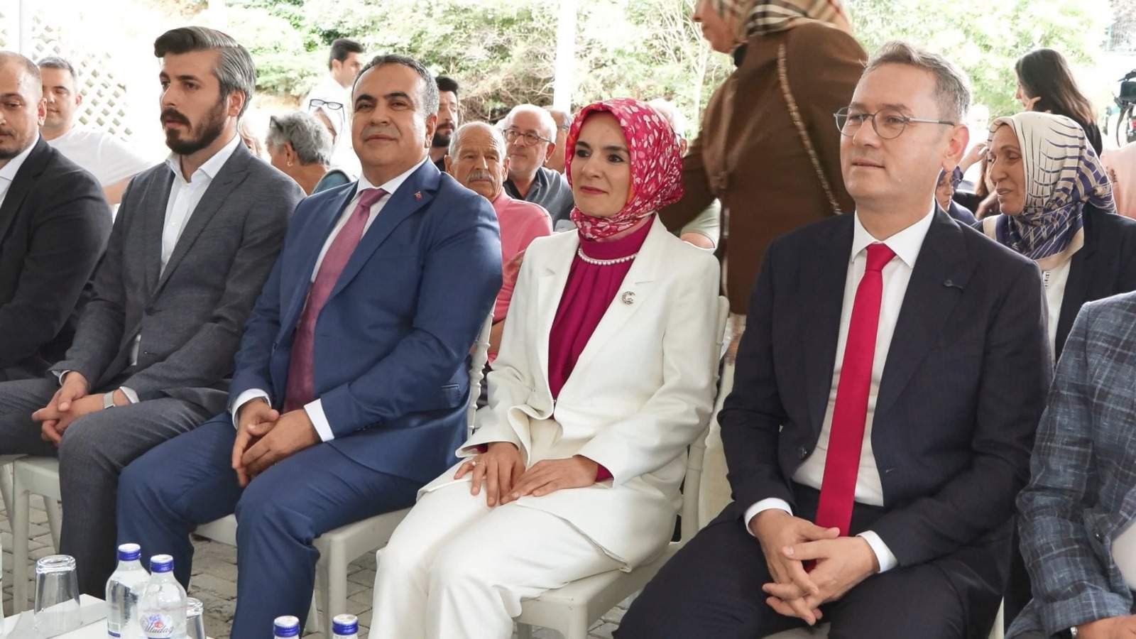 Bakan Göktaş Yaşlılarla Bir Arada