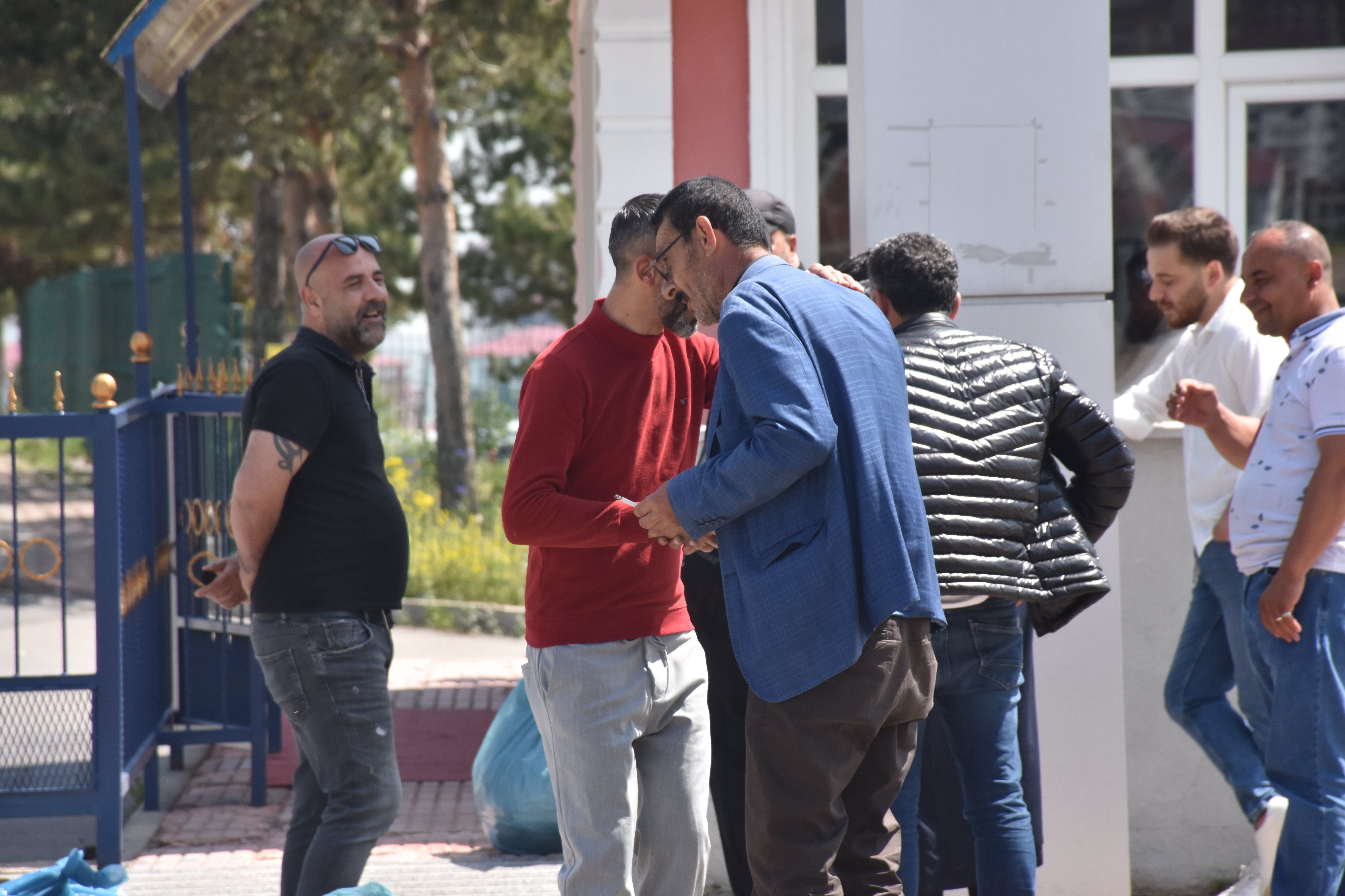 Mahkum Yakınları