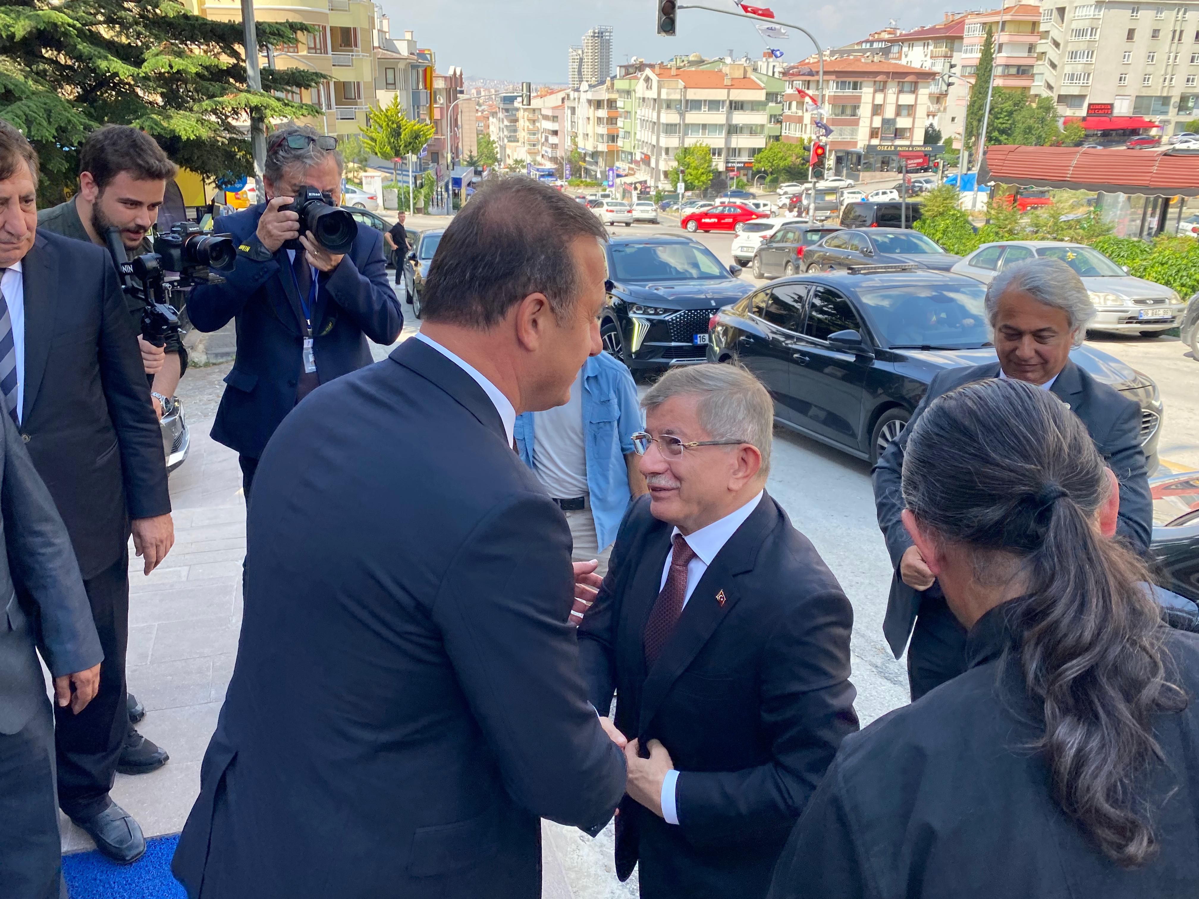 Ahmet Davutoğlu ve Yavuz Ağıralioğlu