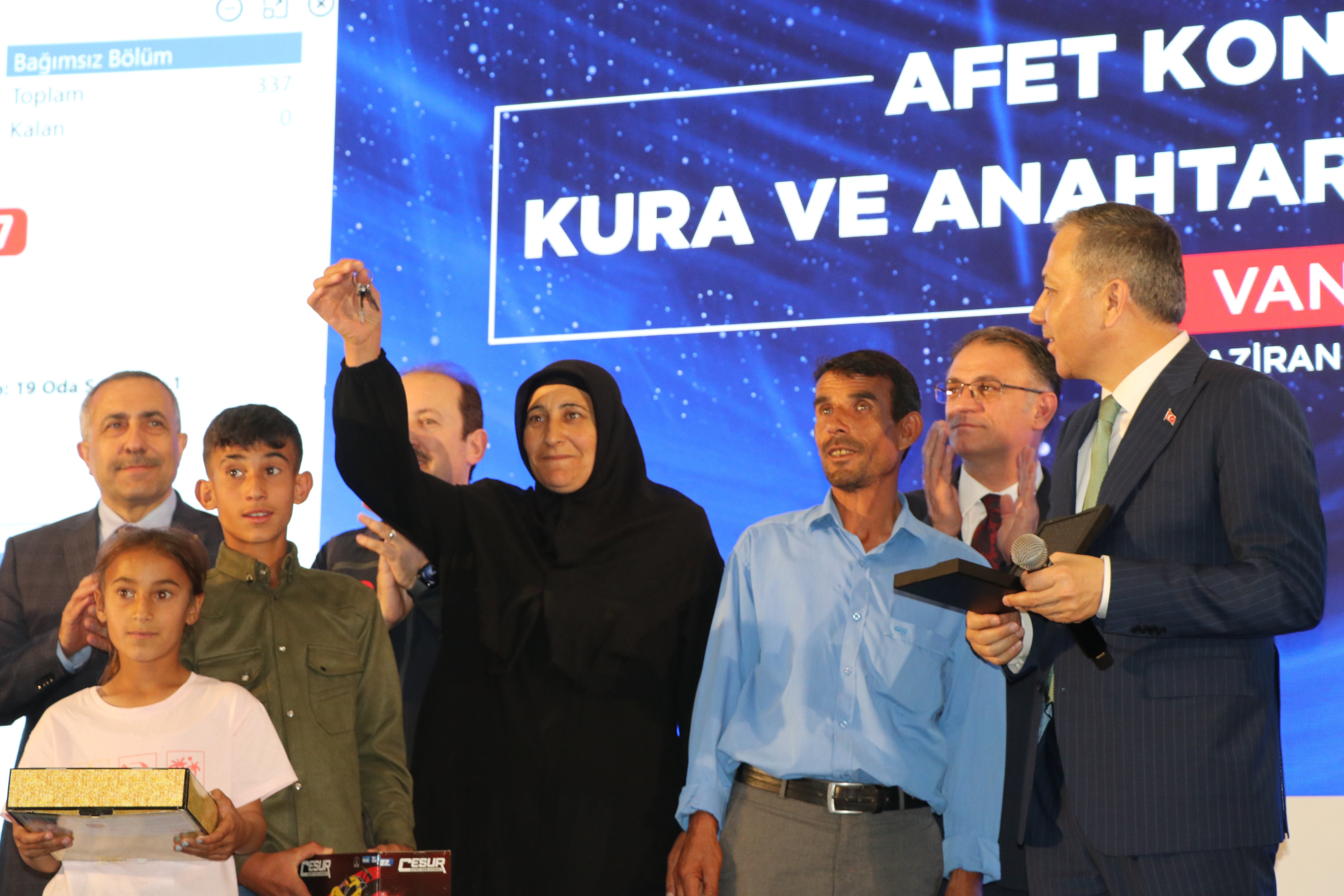 Bakan Yerlikaya Van