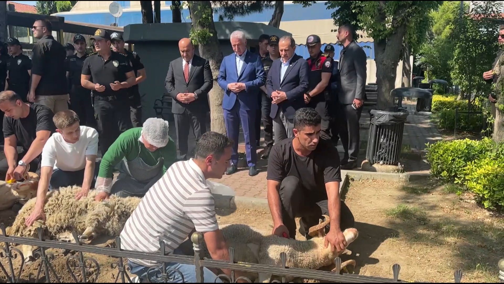 Vali Gül Konuşma Yapıyor