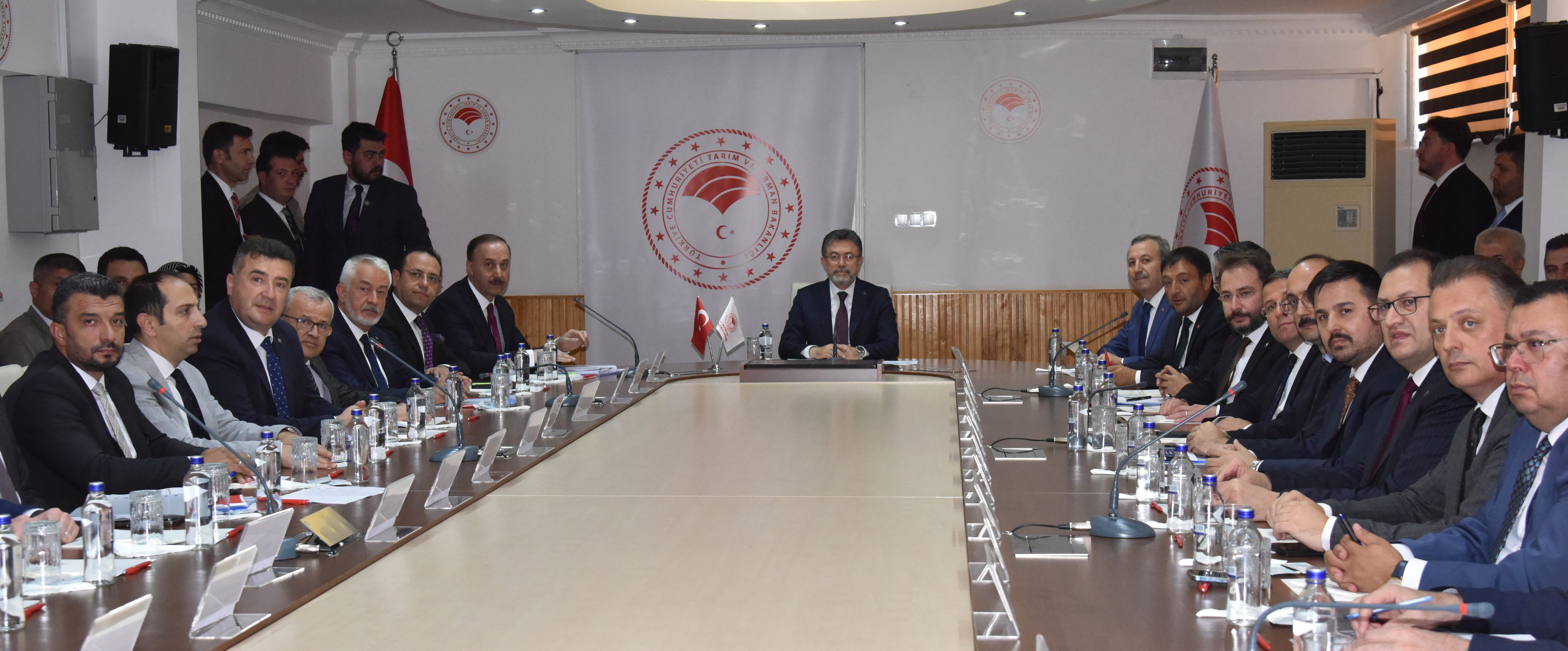 Bakan Yumaklı Eğirdir Gölü
